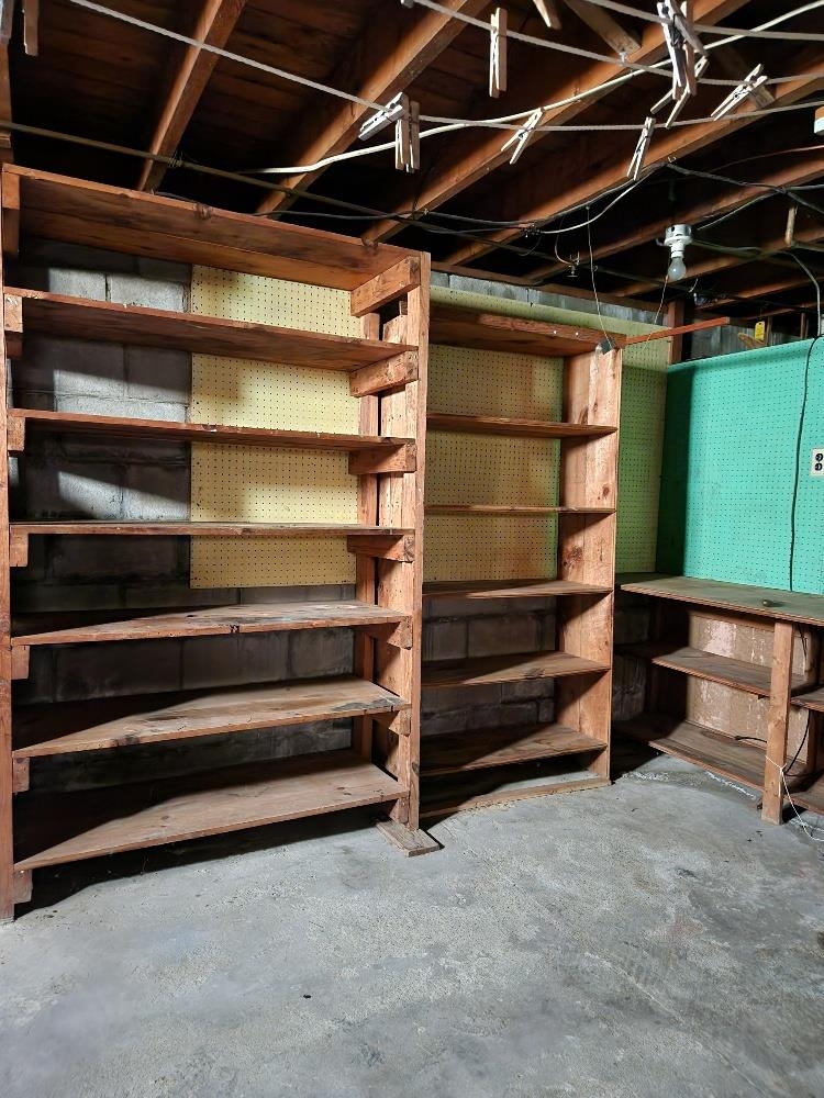 main property photo 28