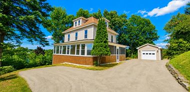 image of property with 5 Bed | 3 Bath | 1,962 Sqft