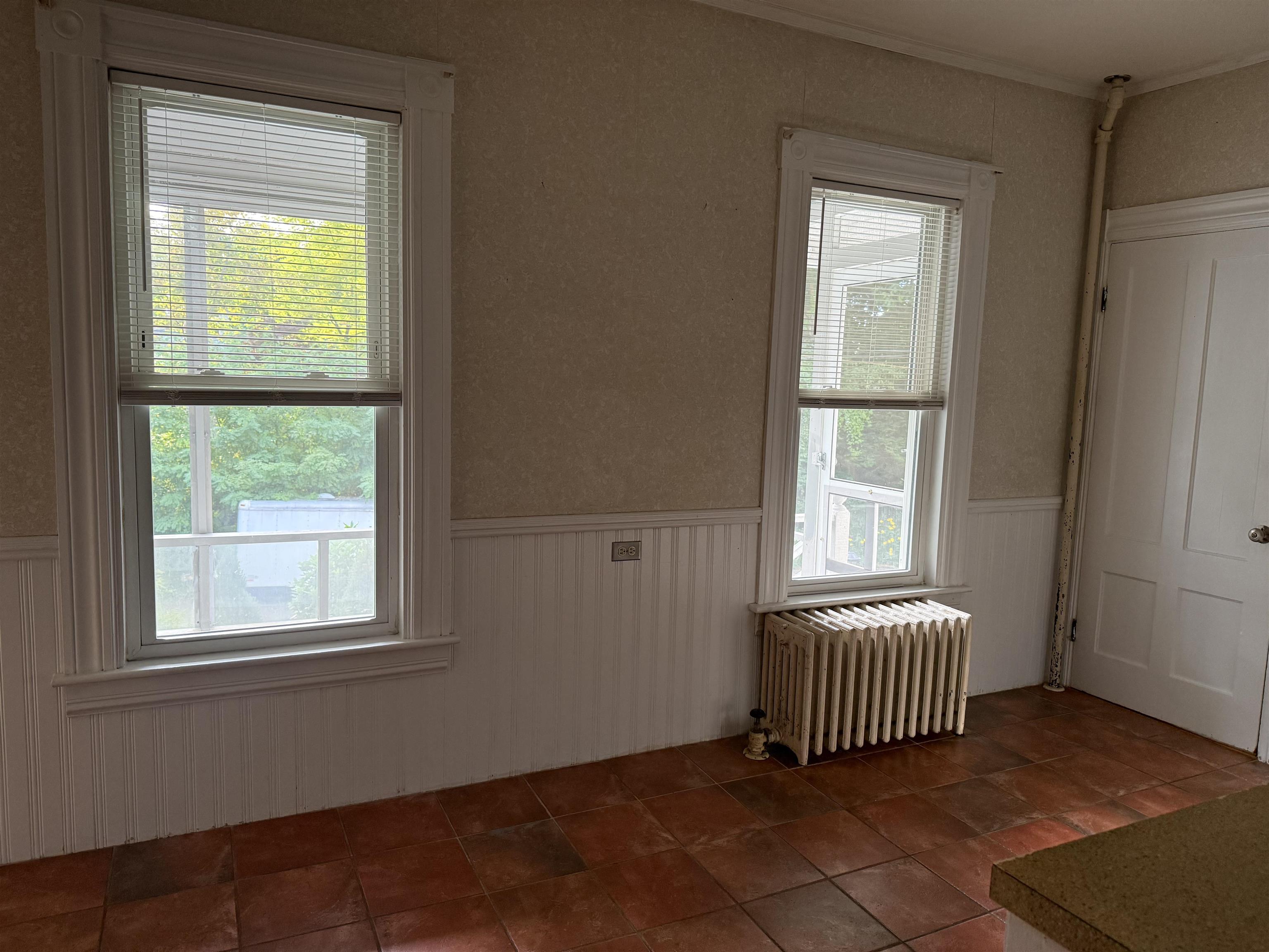 property viewer photo 16
