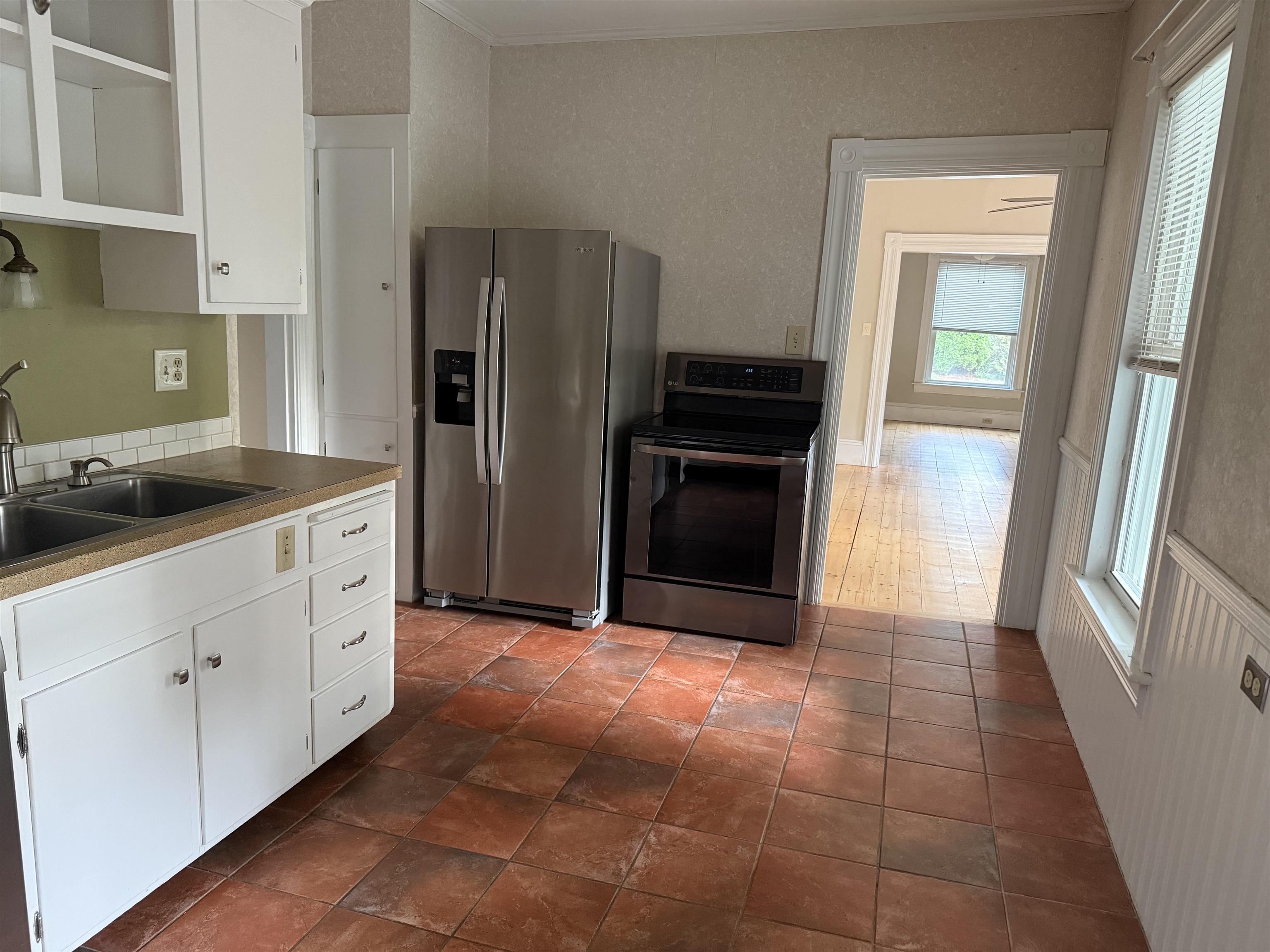 property viewer photo 18