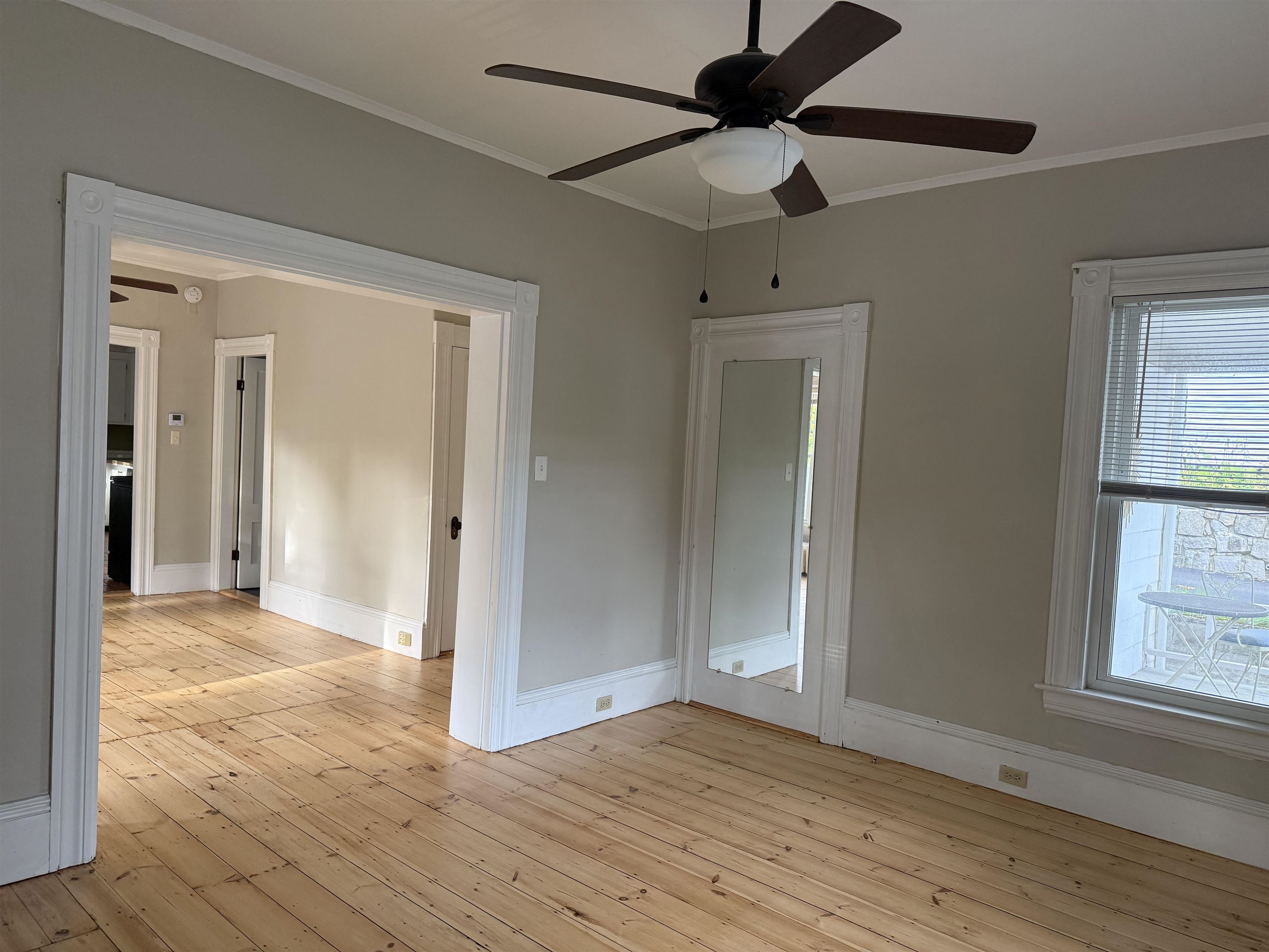 property viewer photo 30