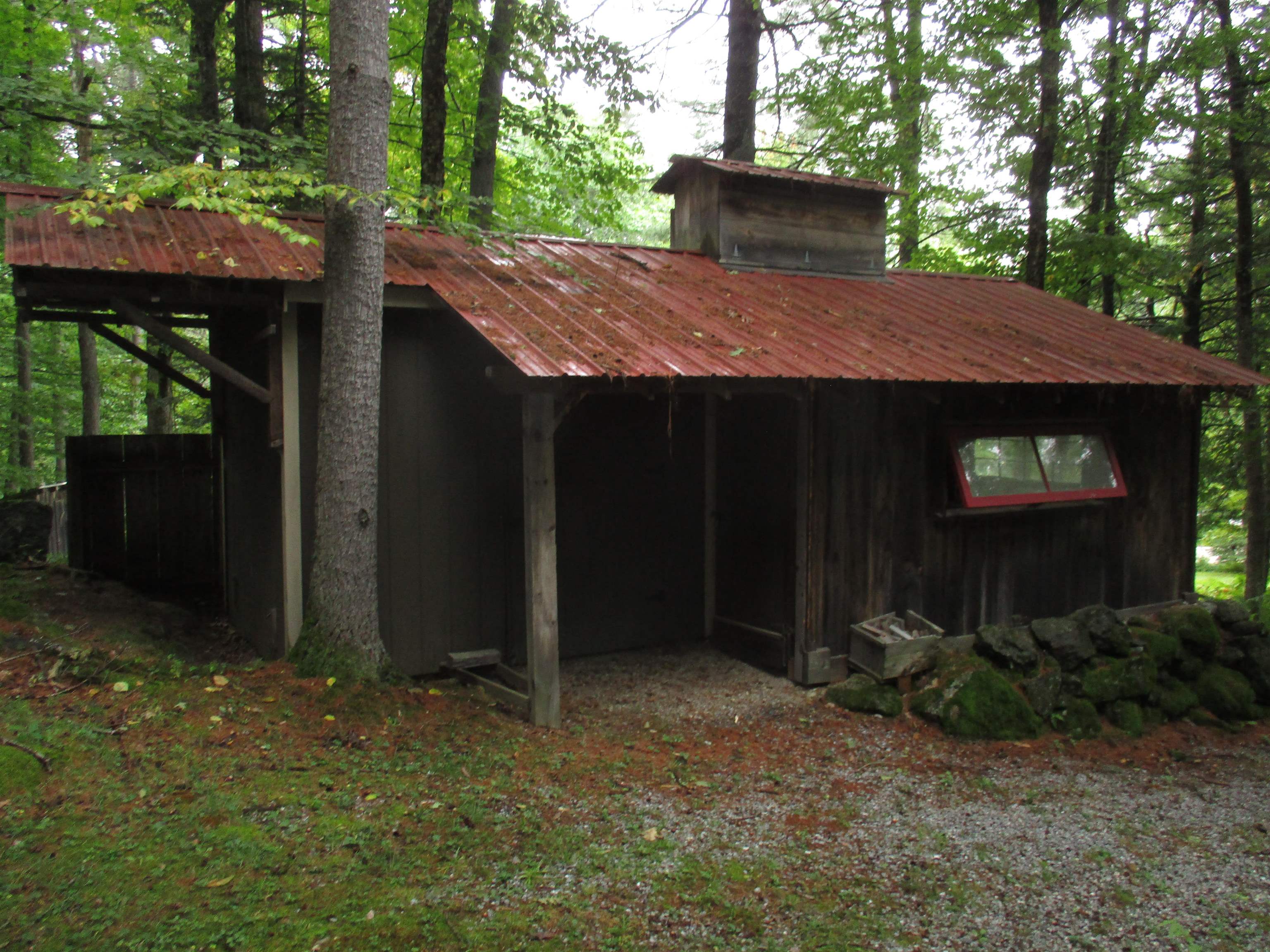main property photo 14