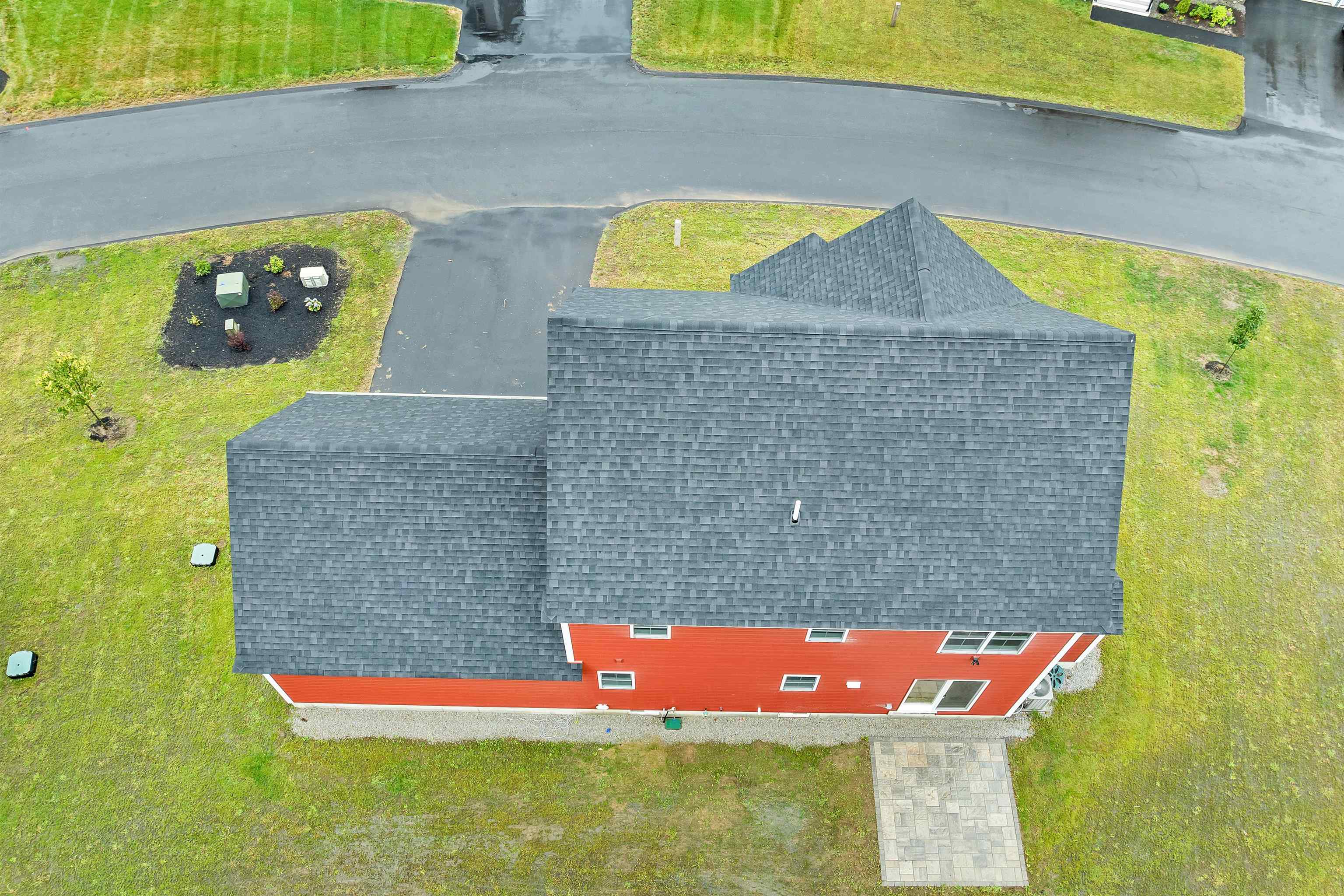 main property photo 50