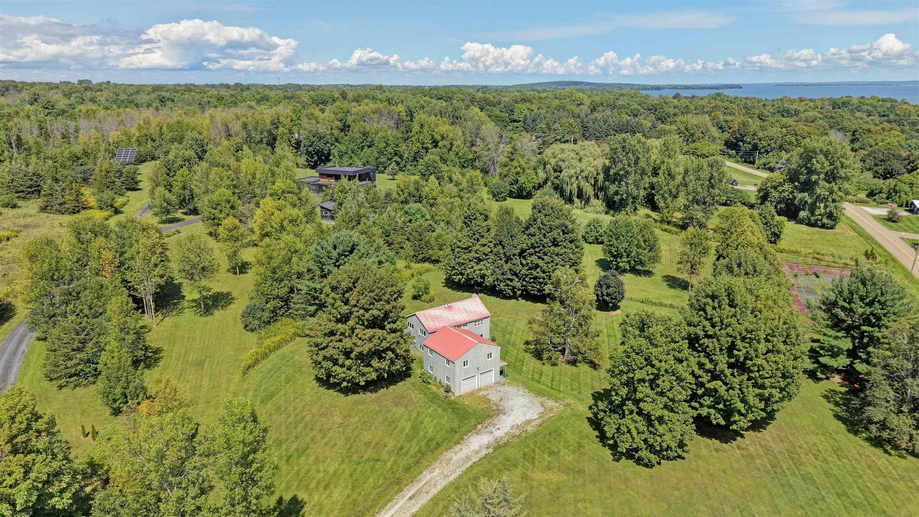 main property photo 33