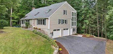 image of property with 3 Bed | 3 Bath | 2,908 Sqft