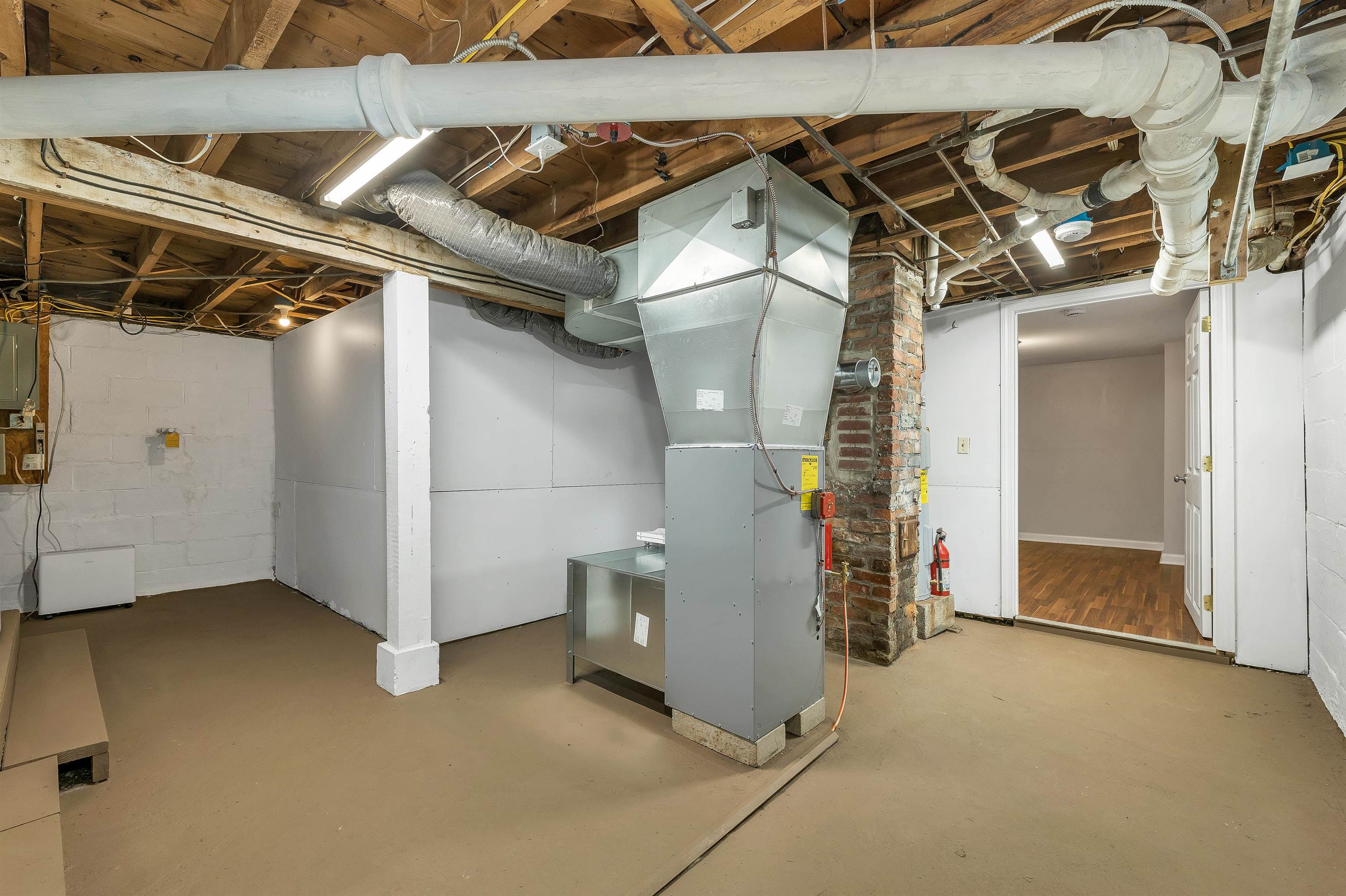 main property photo 54