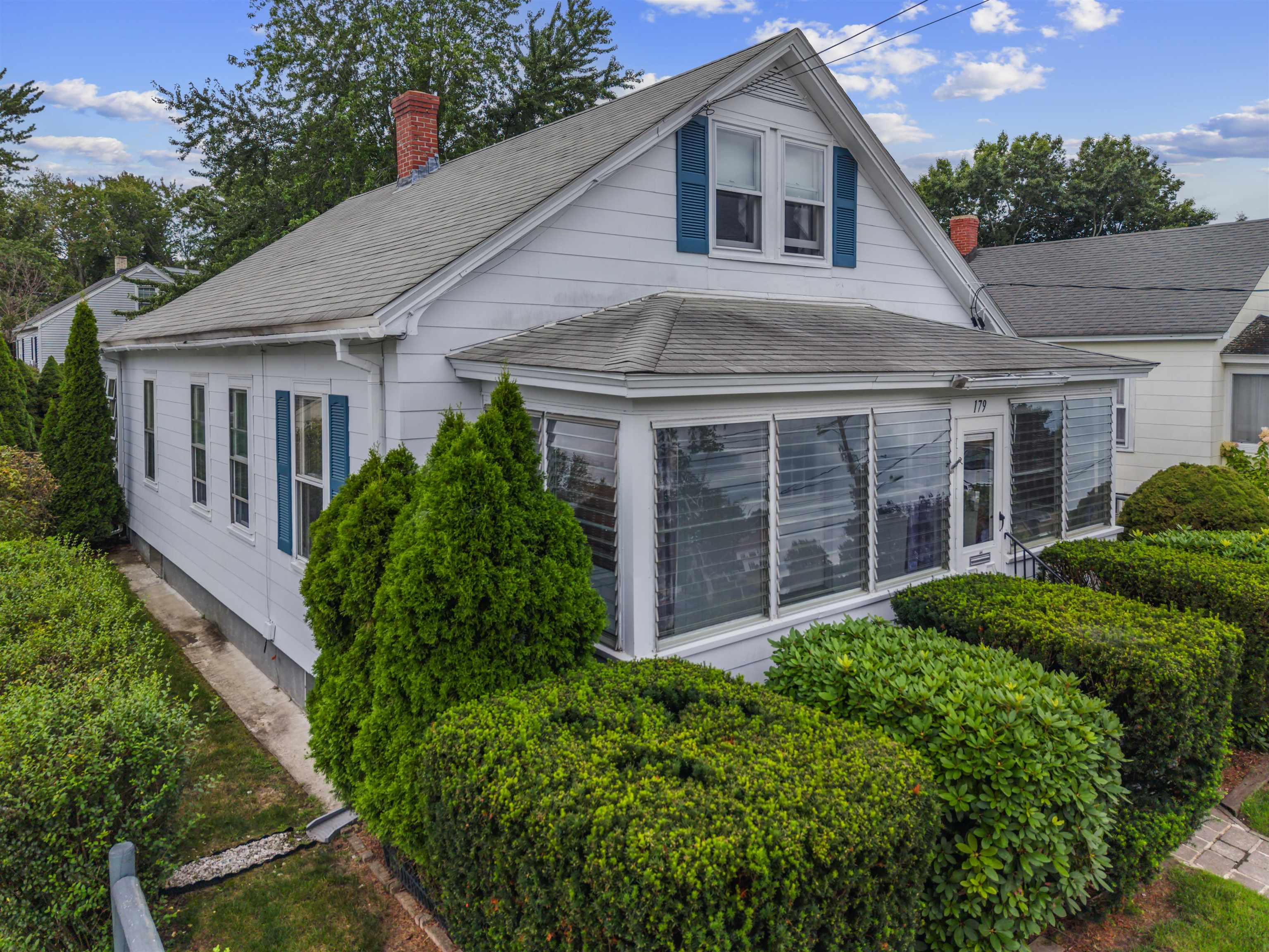 main property photo 37
