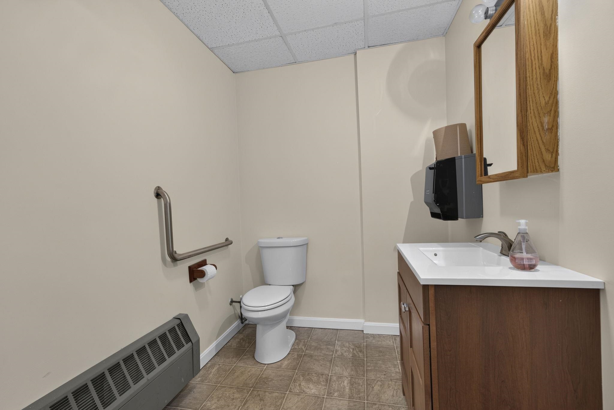 main property photo 11