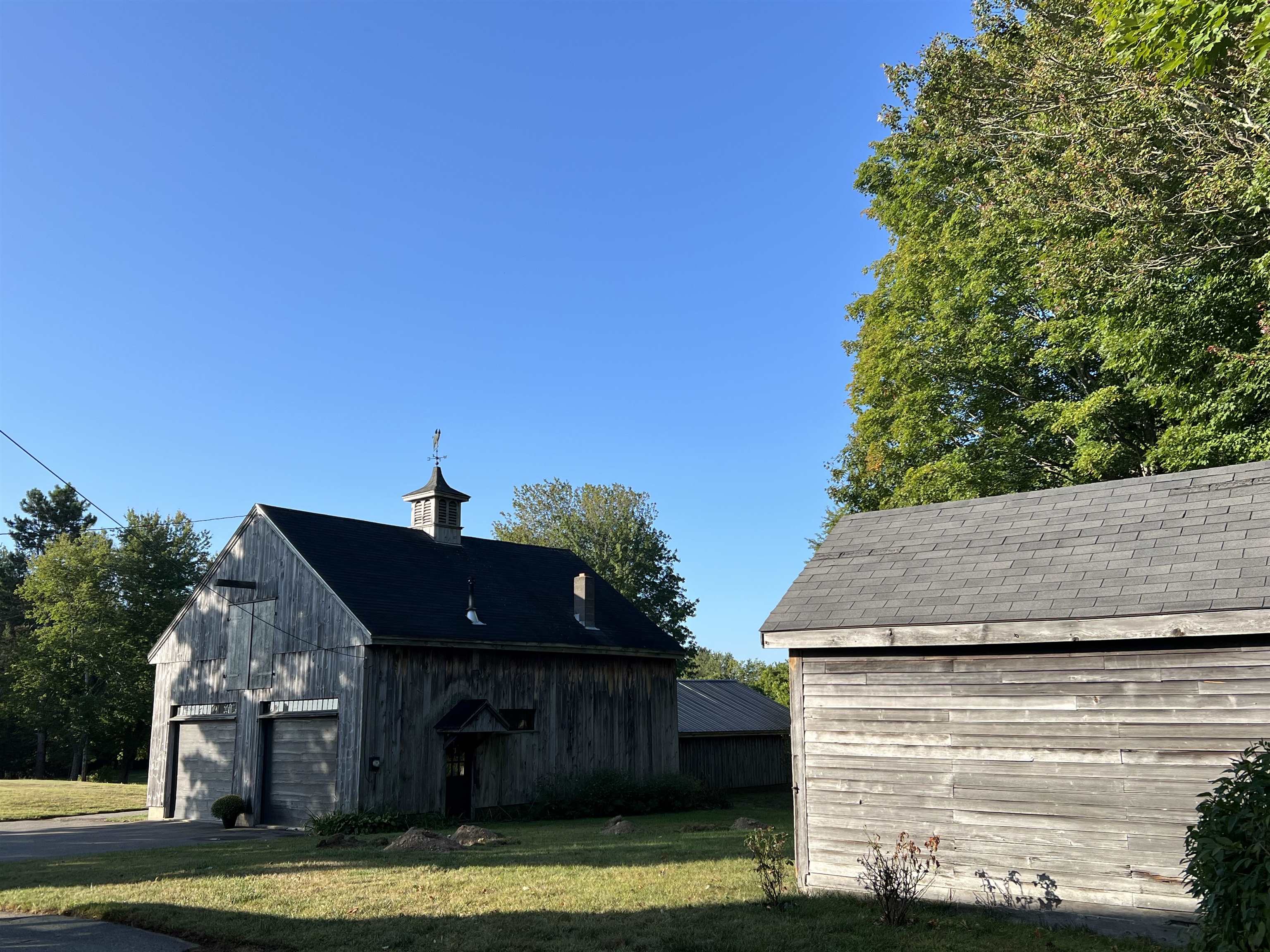 main property photo 37