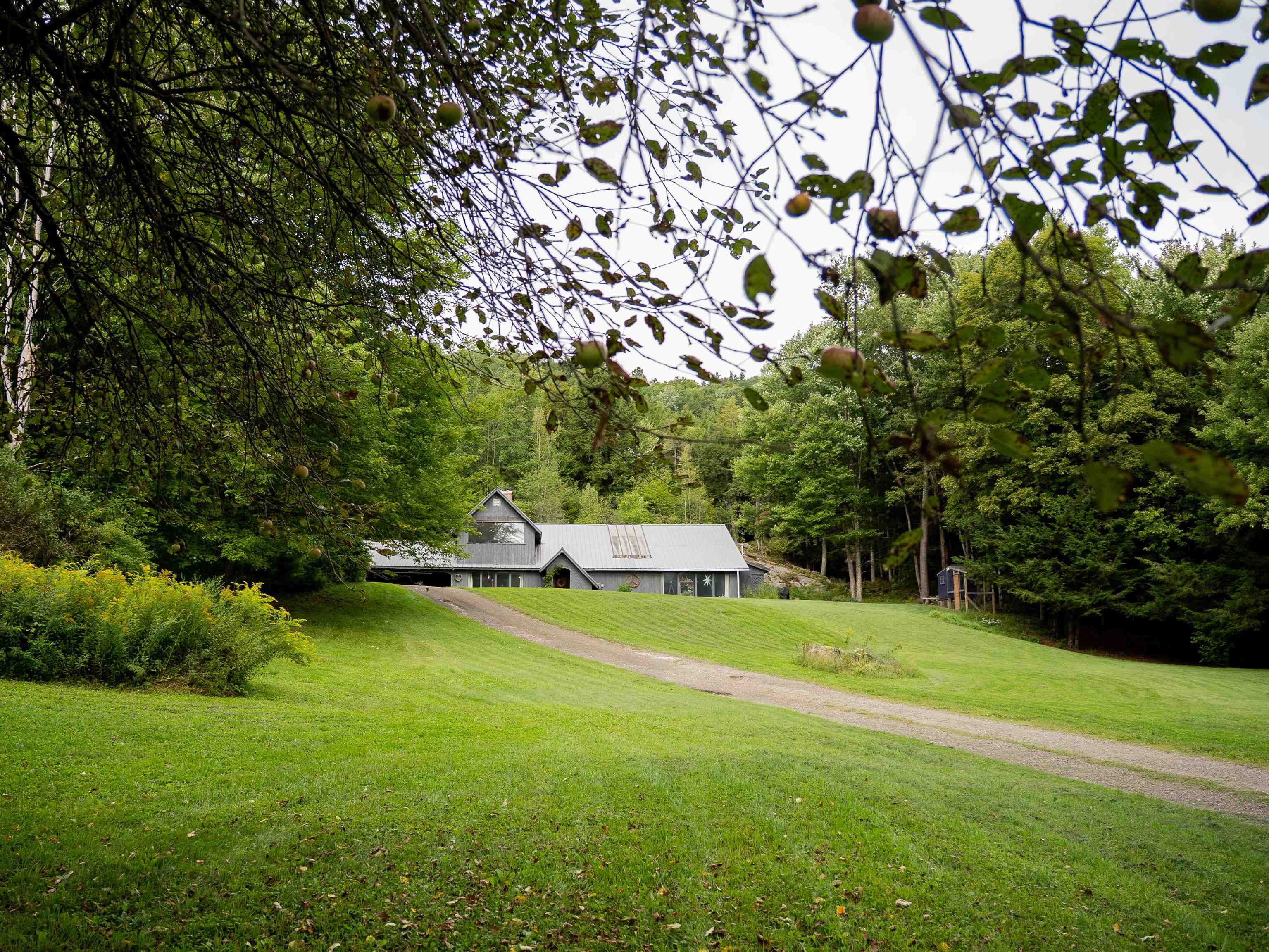 main property photo 34
