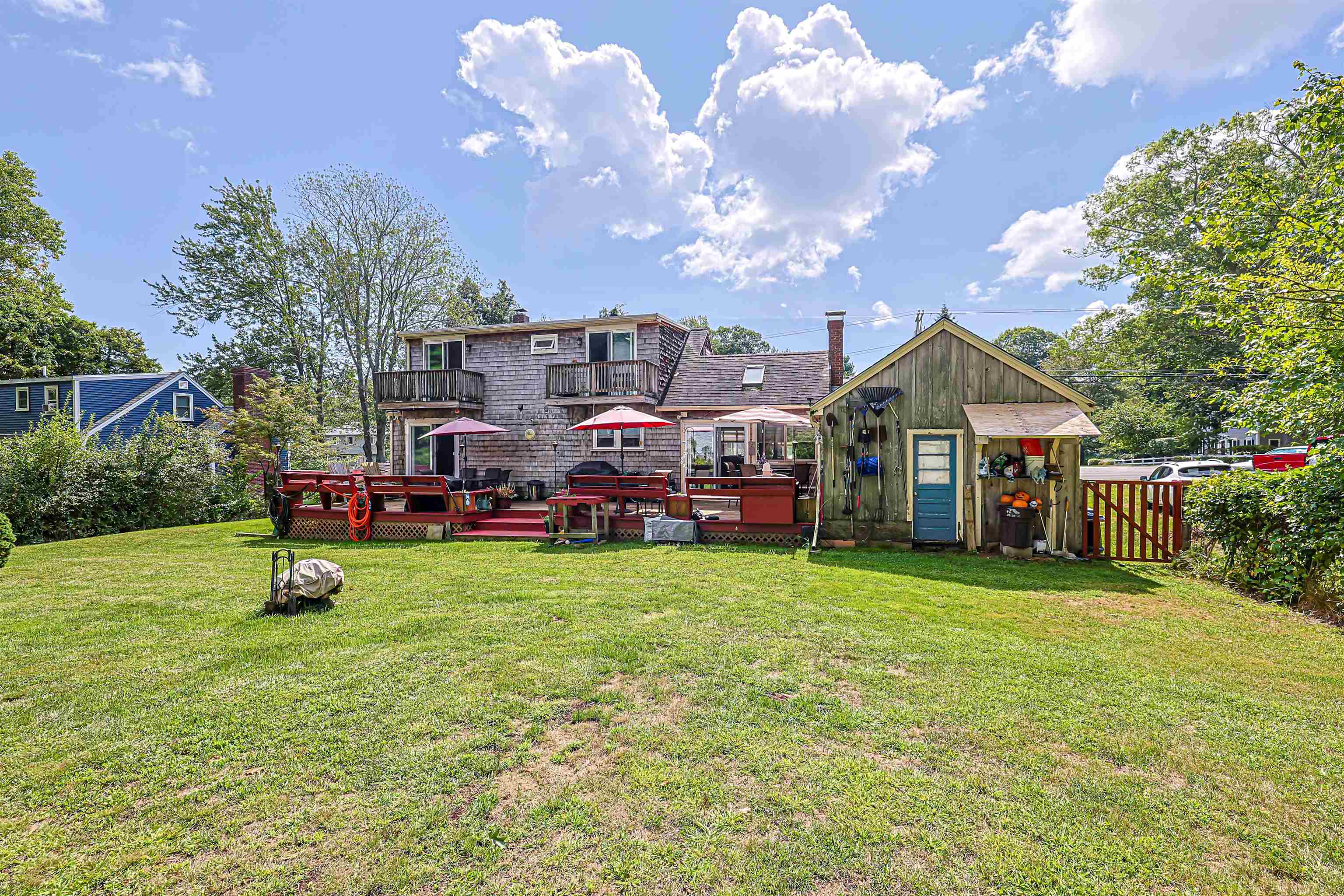 main property photo 28
