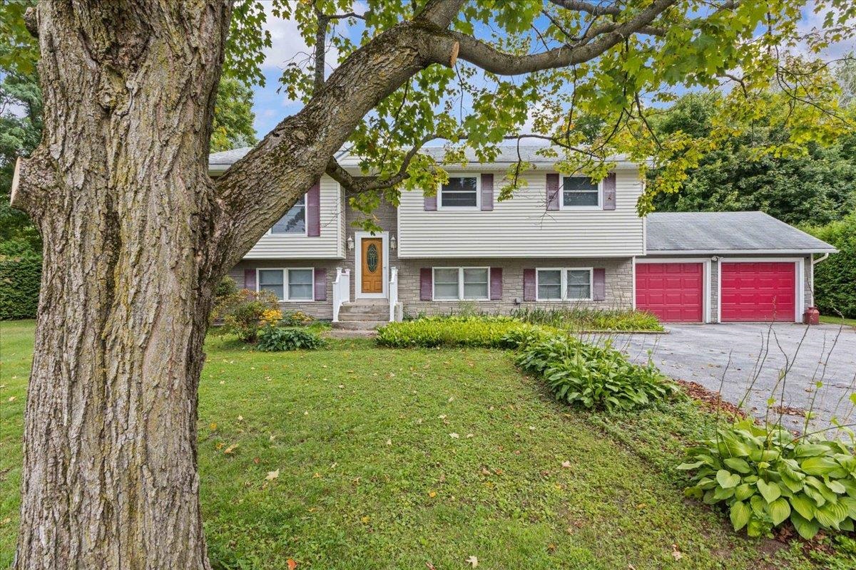 main property photo 50