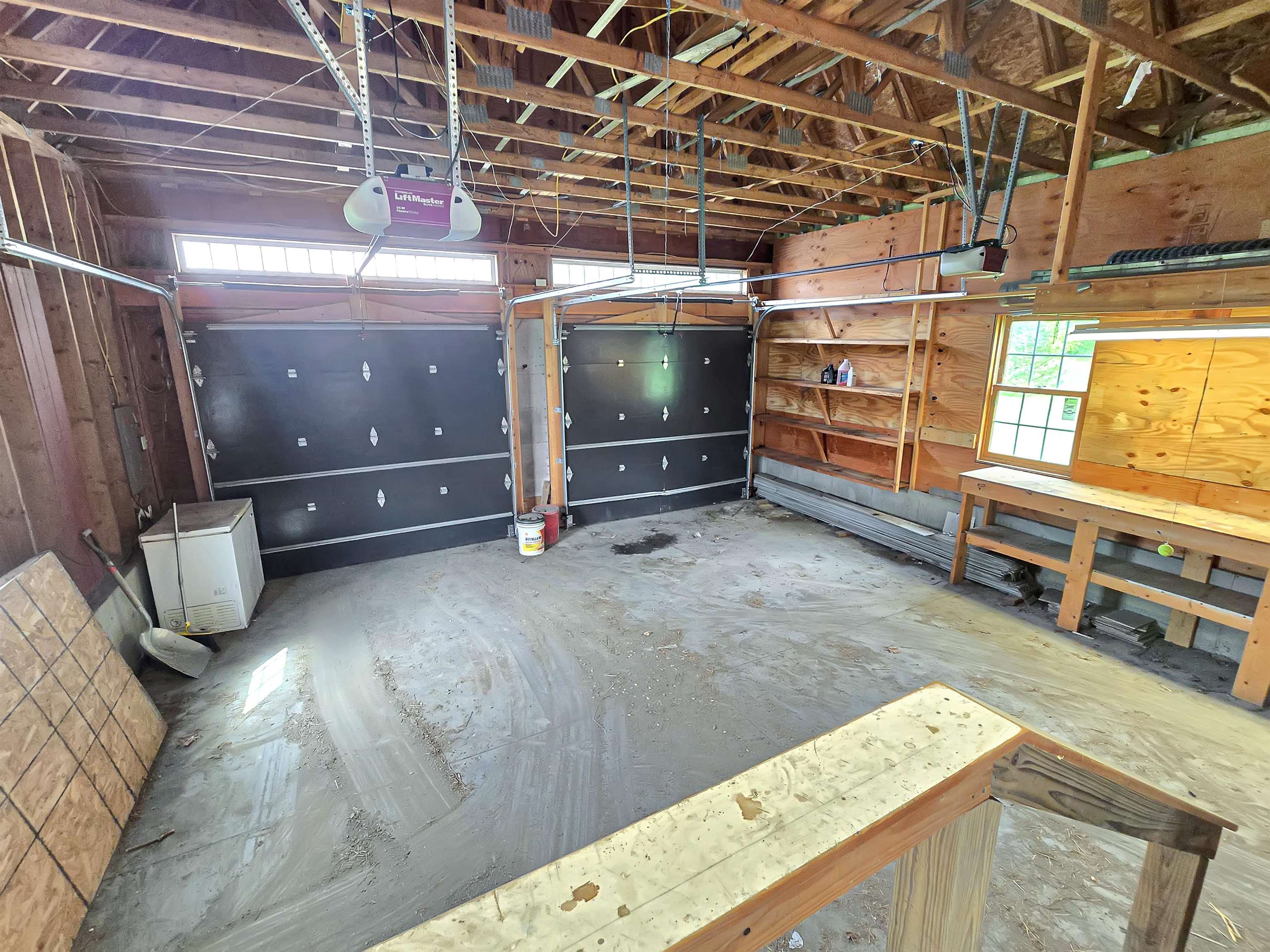 main property photo 34