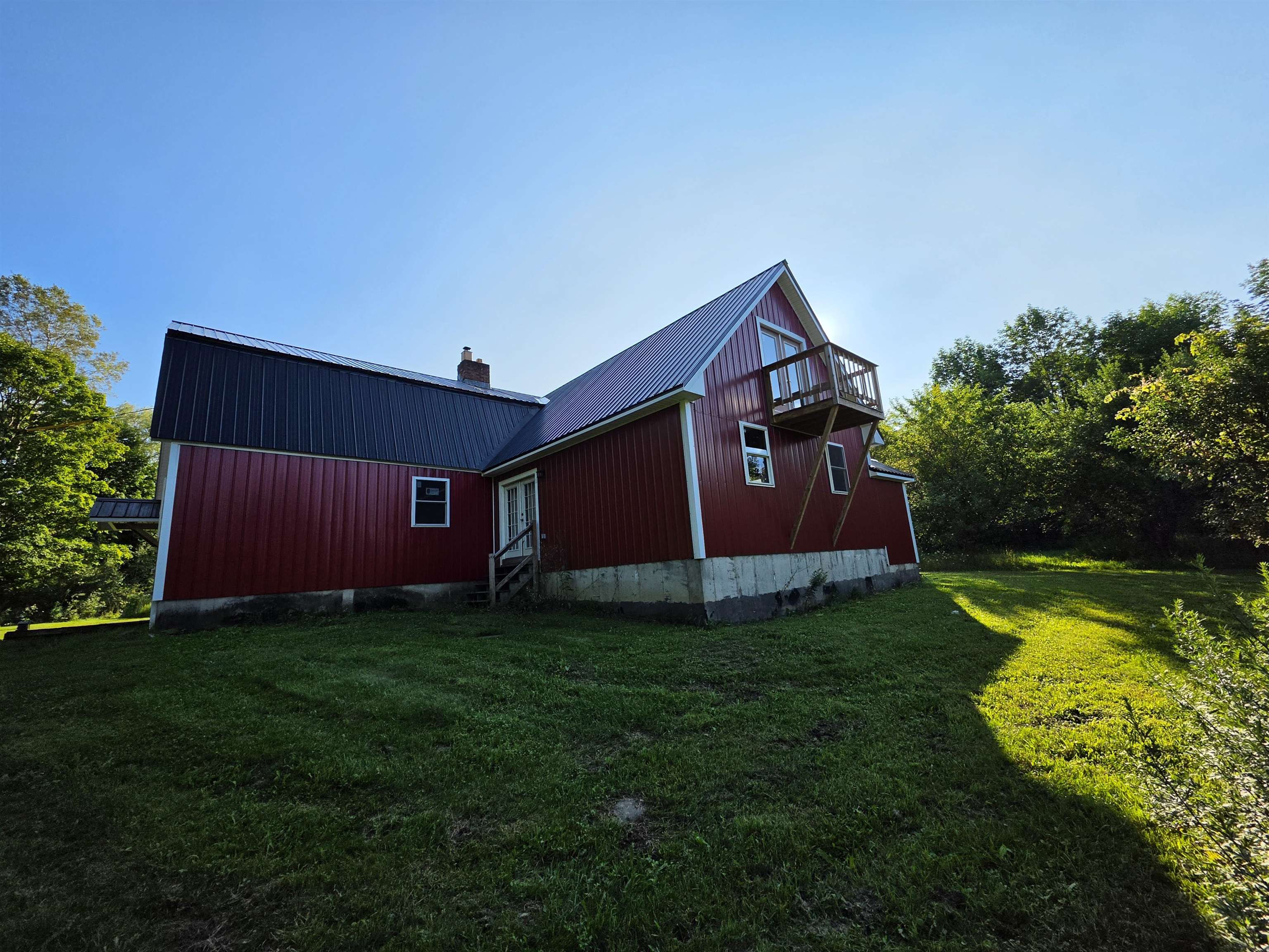 main property photo 8