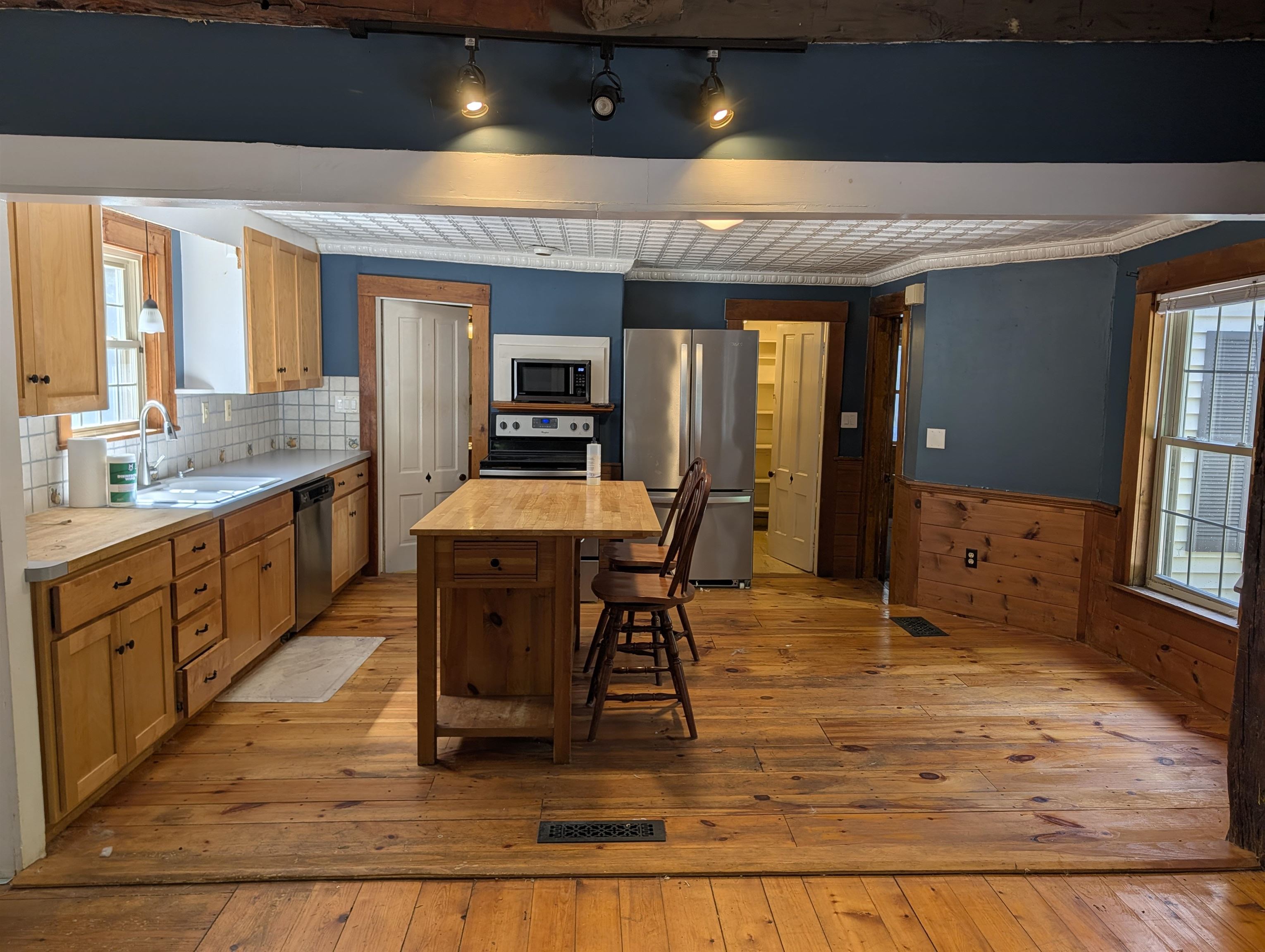 main property photo 5