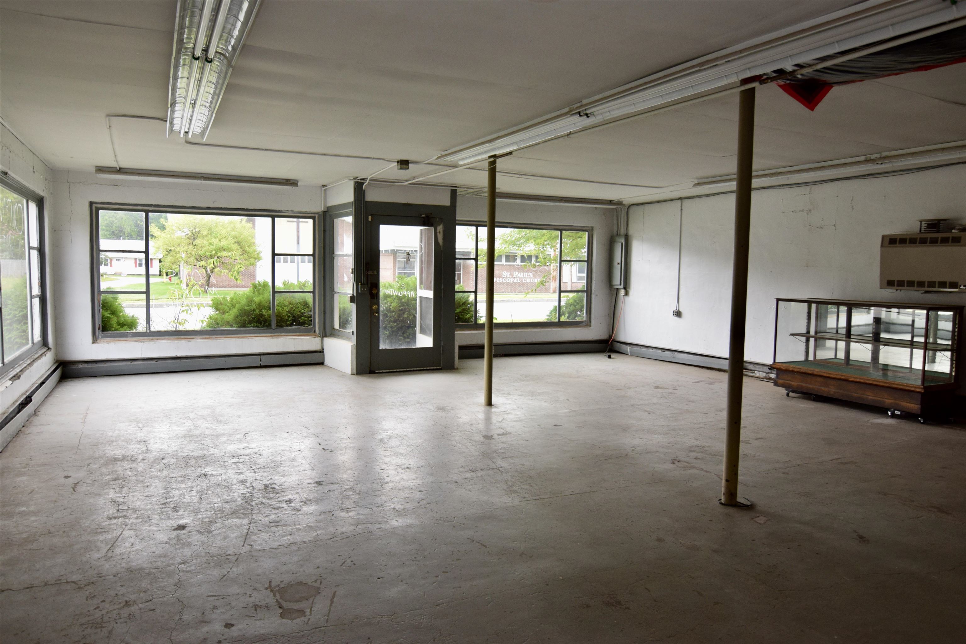 main property photo 5