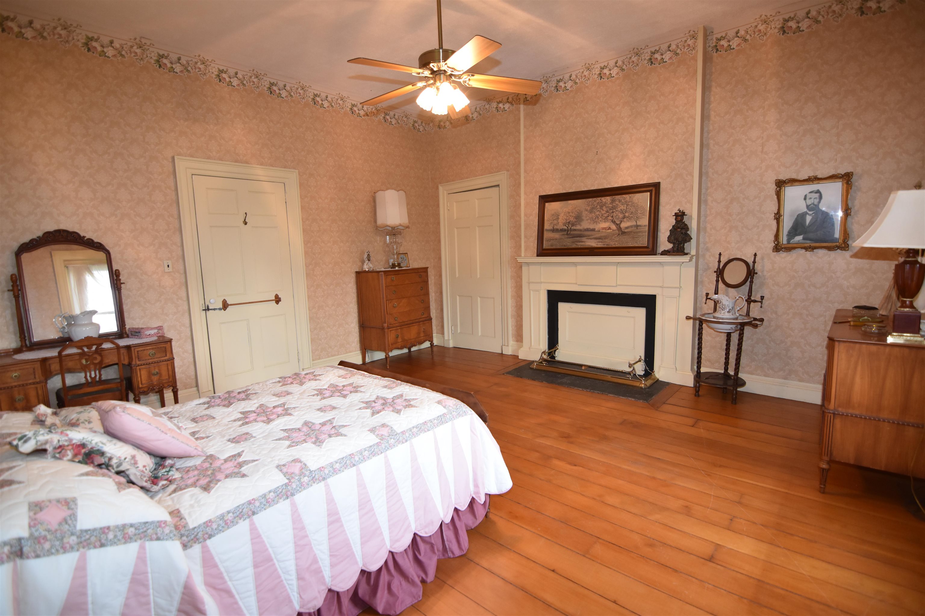 main property photo 22