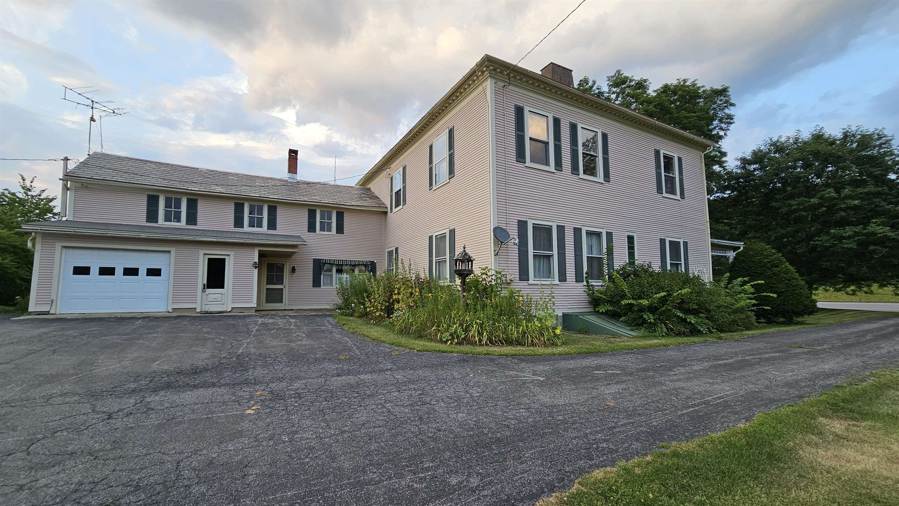 main property photo 45
