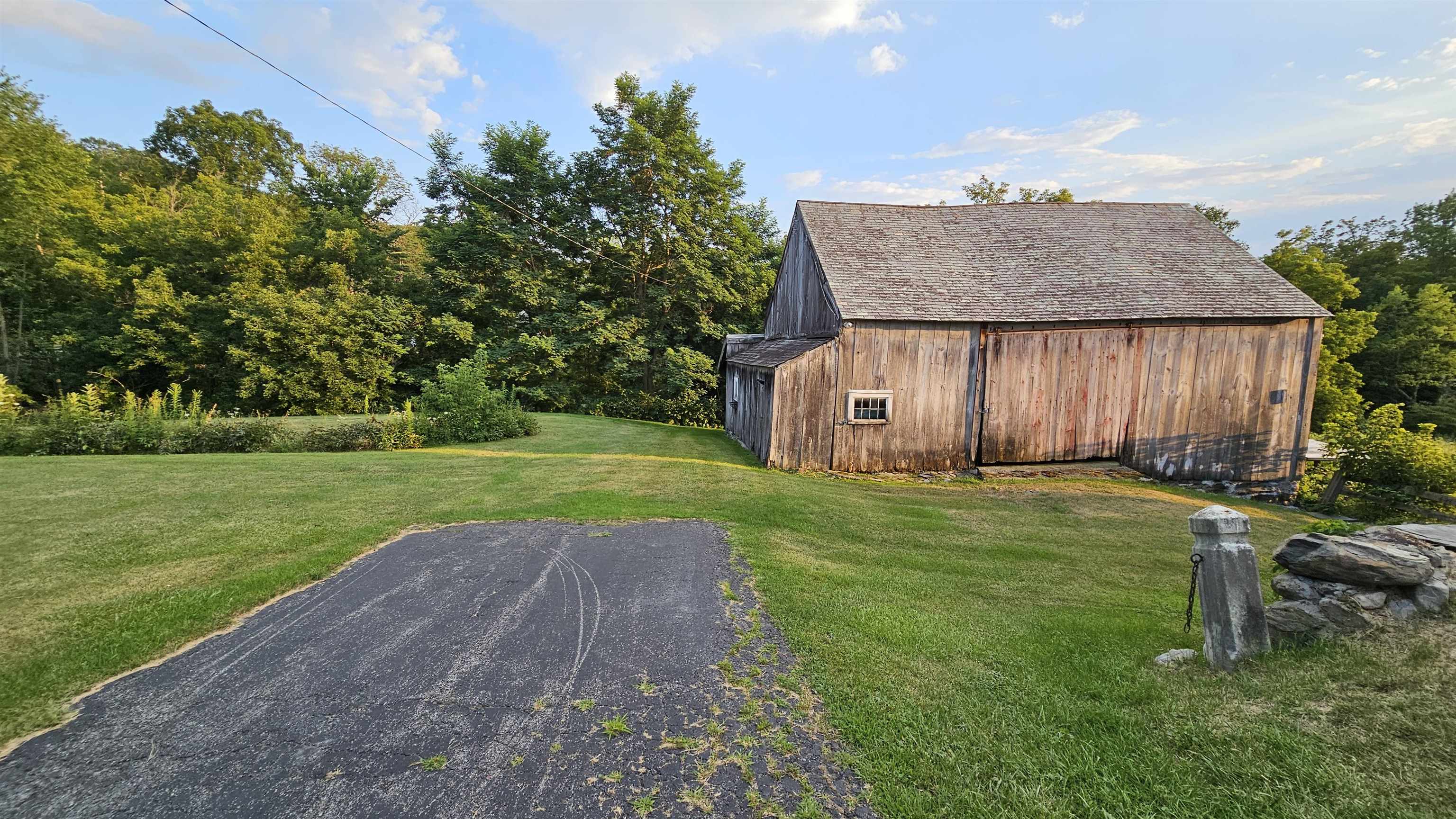 main property photo 51