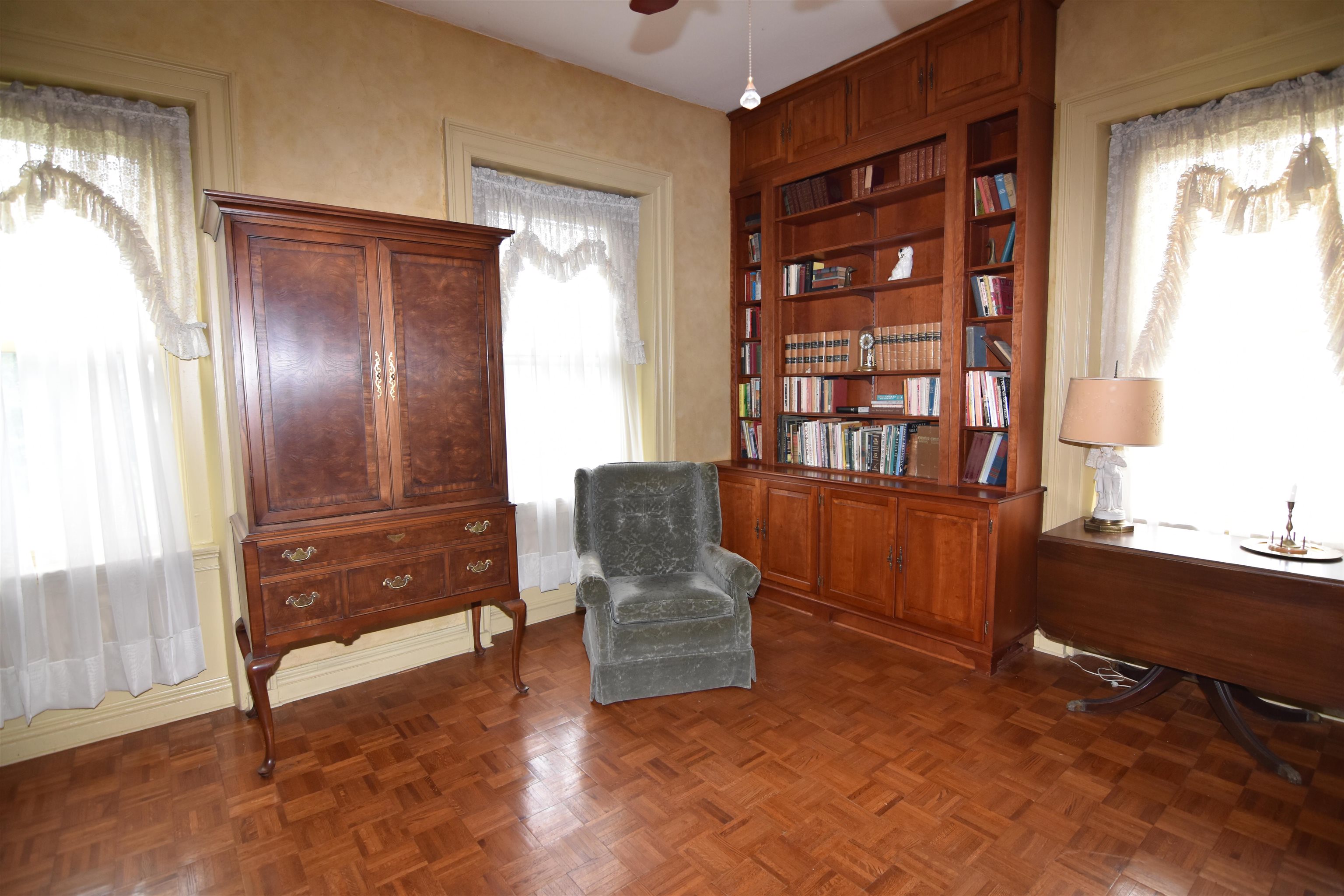 main property photo 7