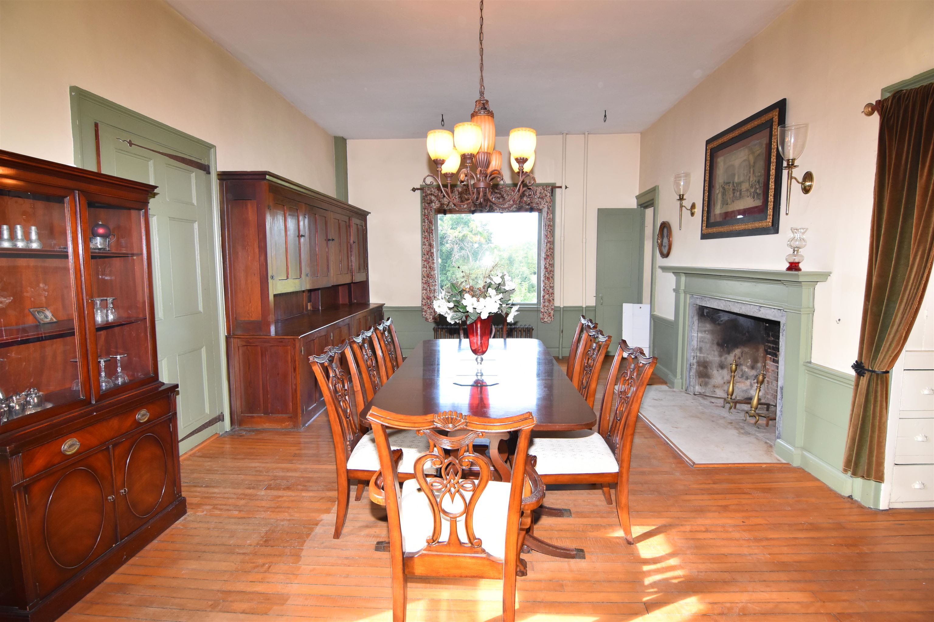main property photo 9