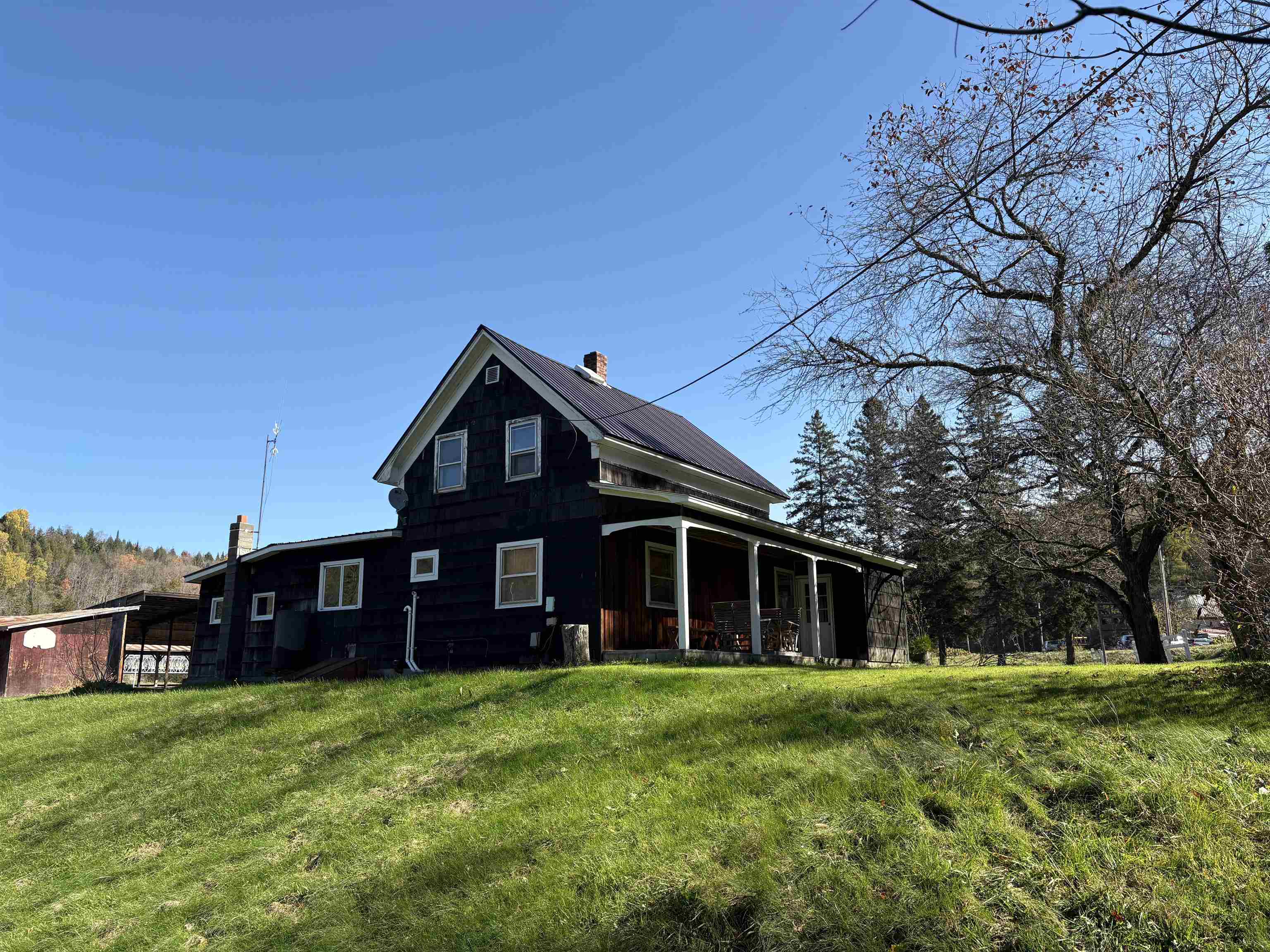 main property photo 6