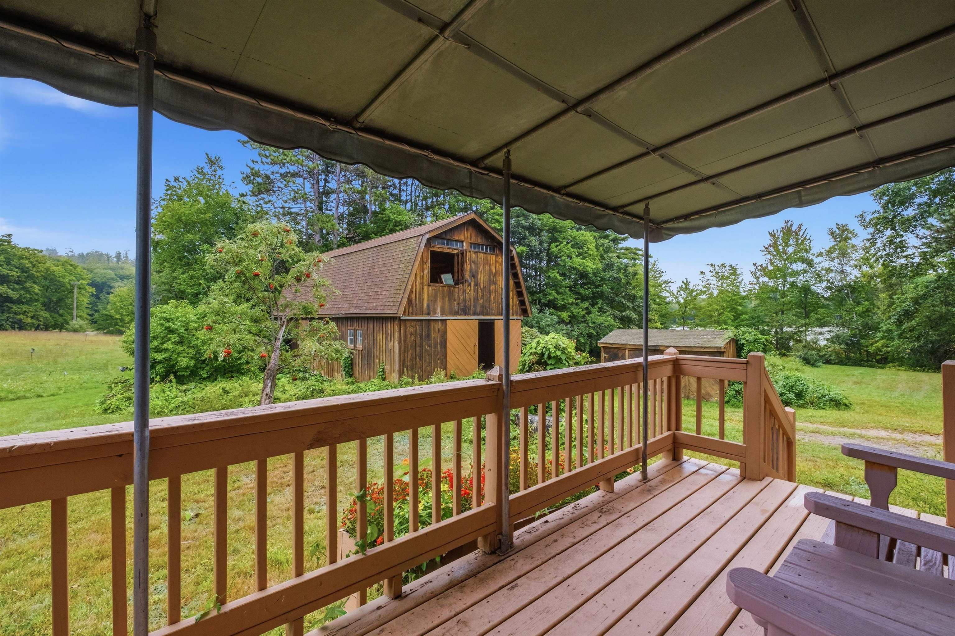 main property photo 28
