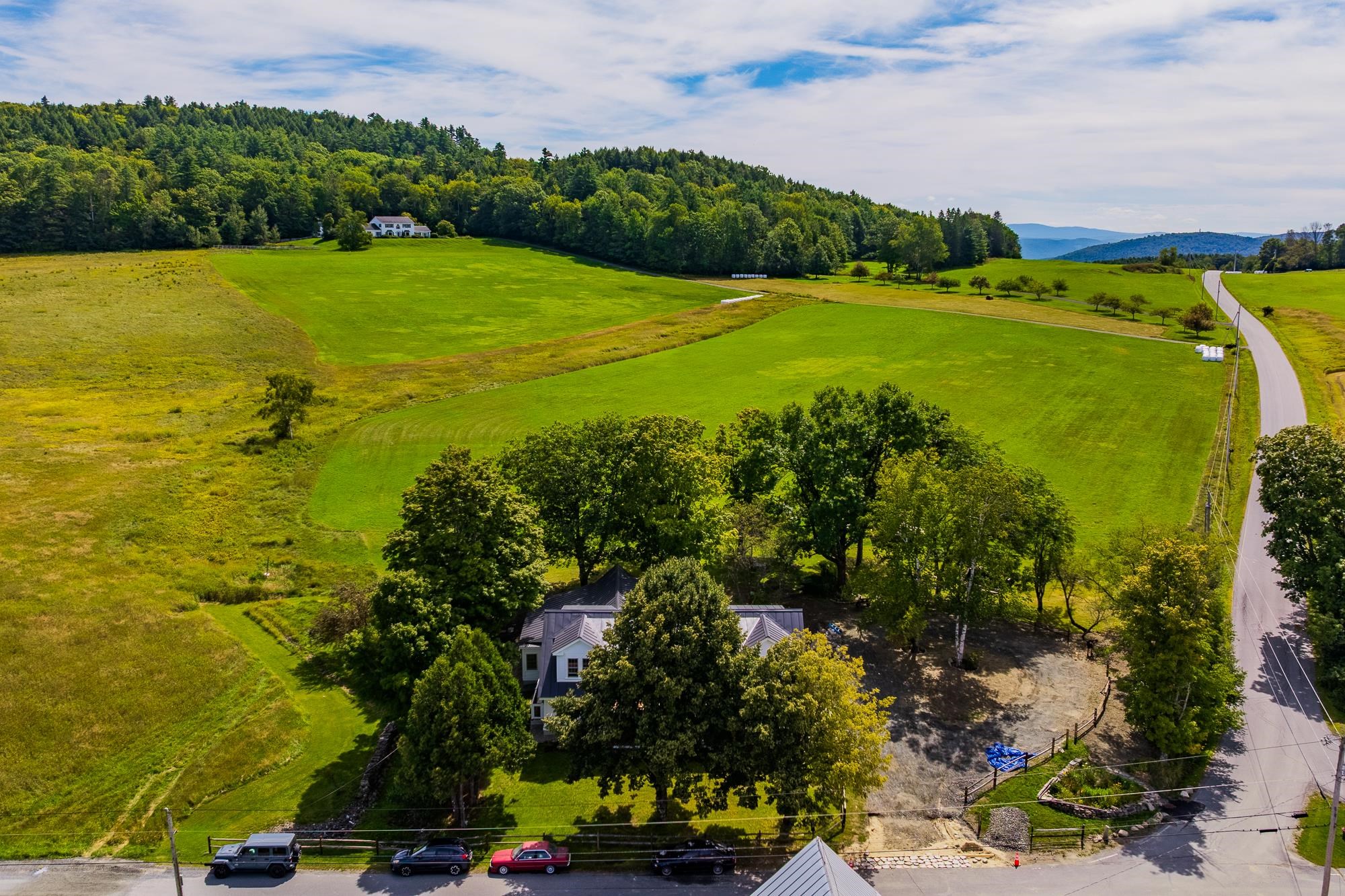 main property photo 40