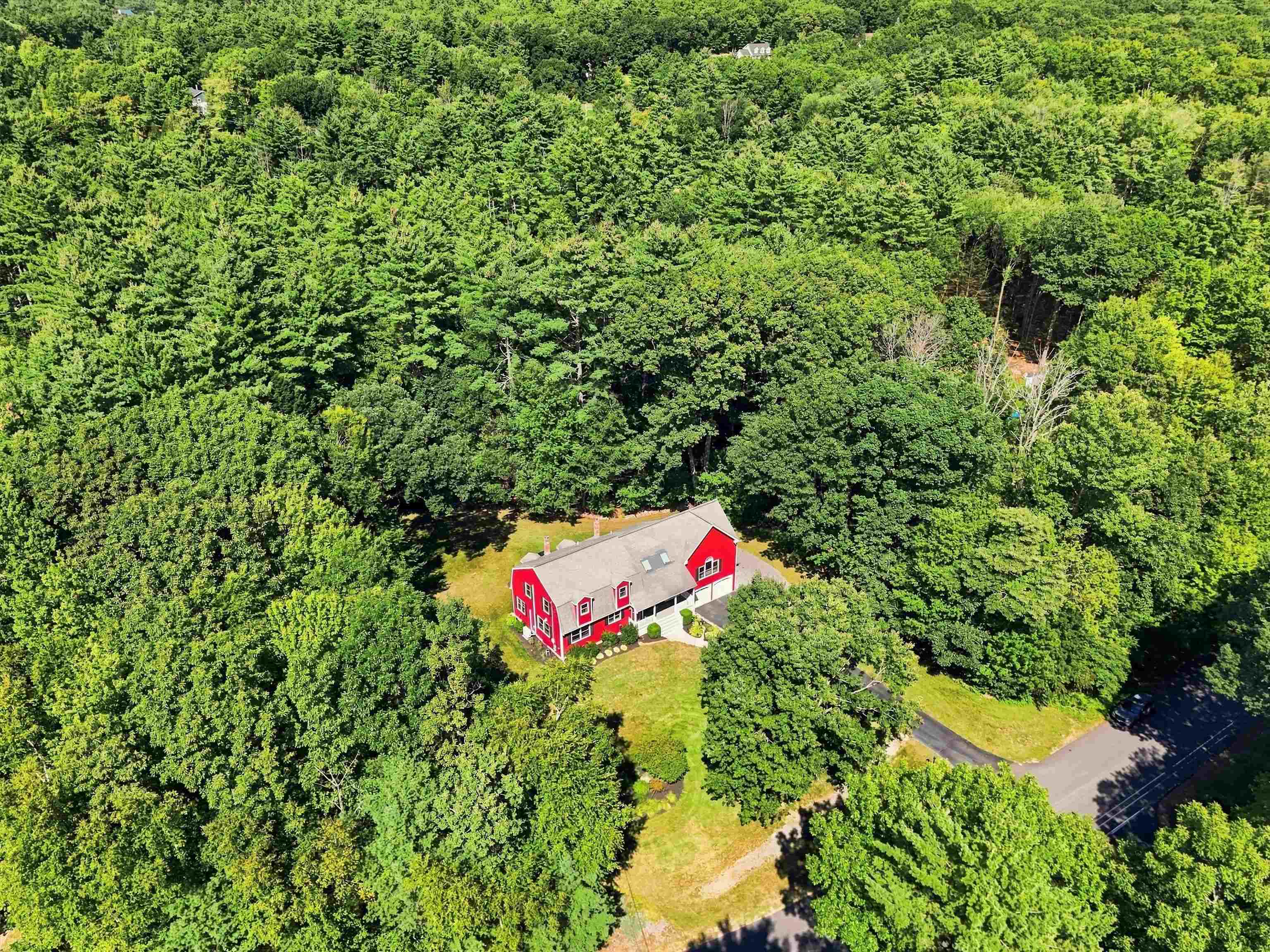 main property photo 45
