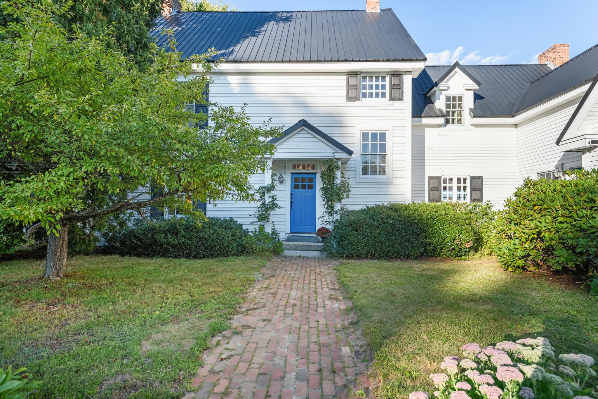 main property photo 46