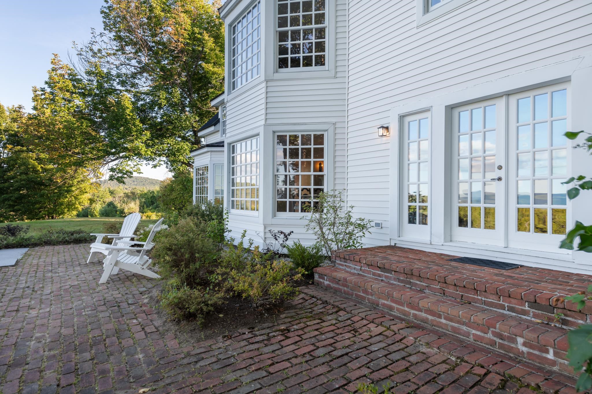 main property photo 50