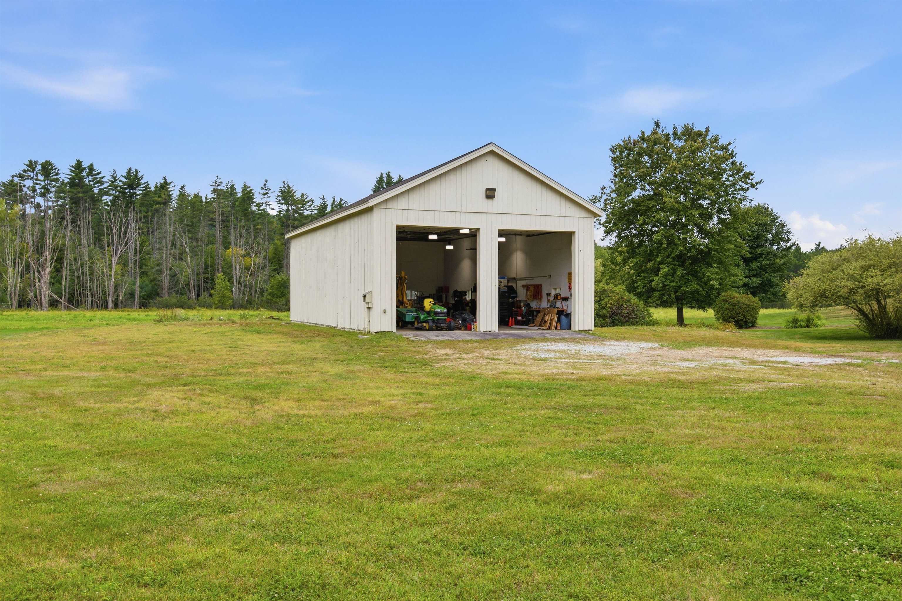 main property photo 46