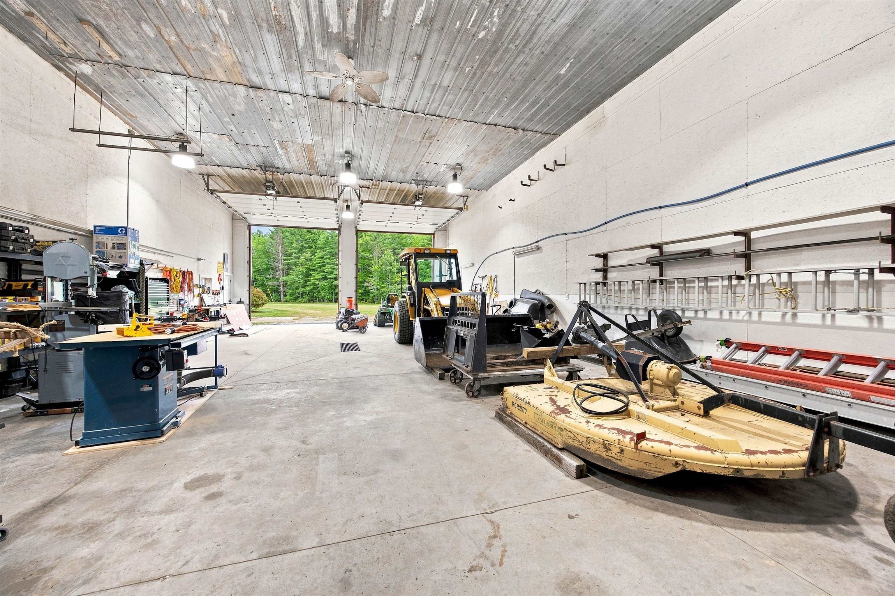 main property photo 48