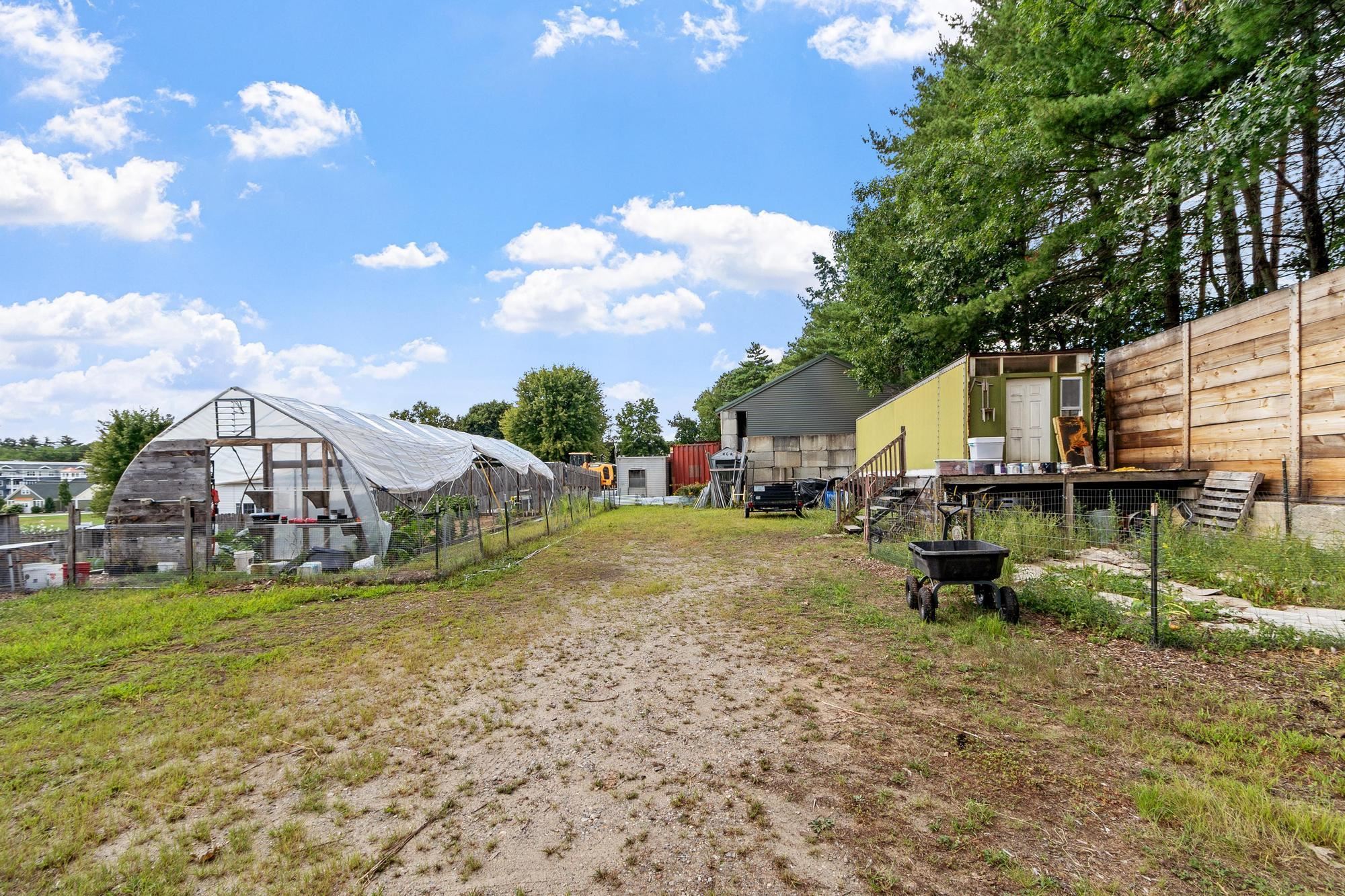 main property photo 24