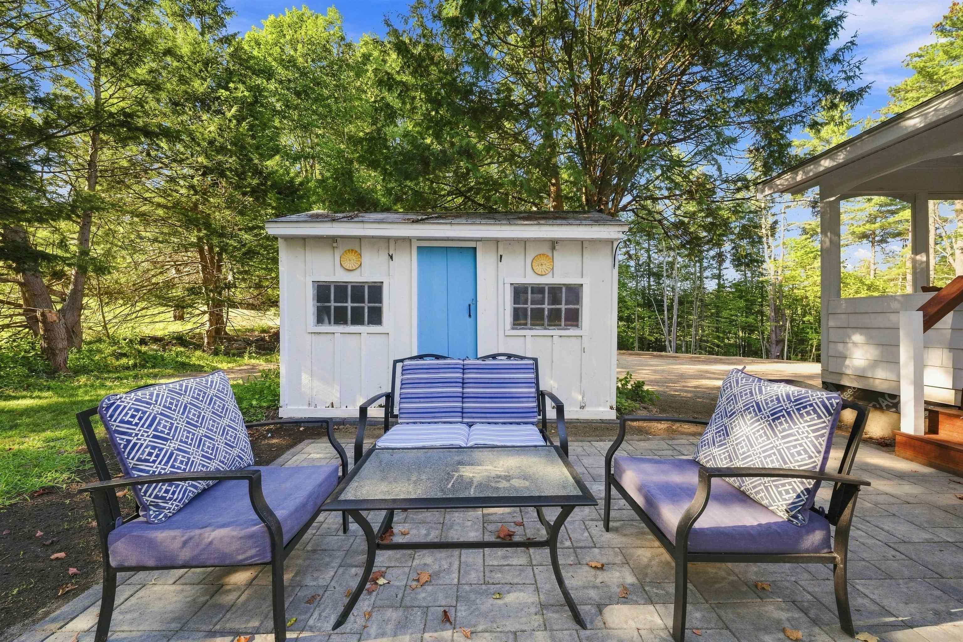 main property photo 40