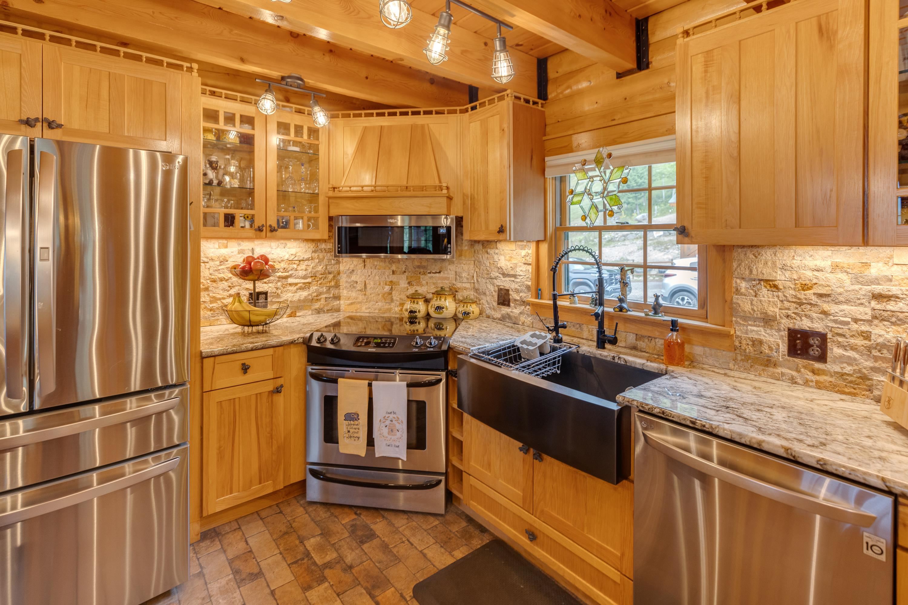 main property photo 12