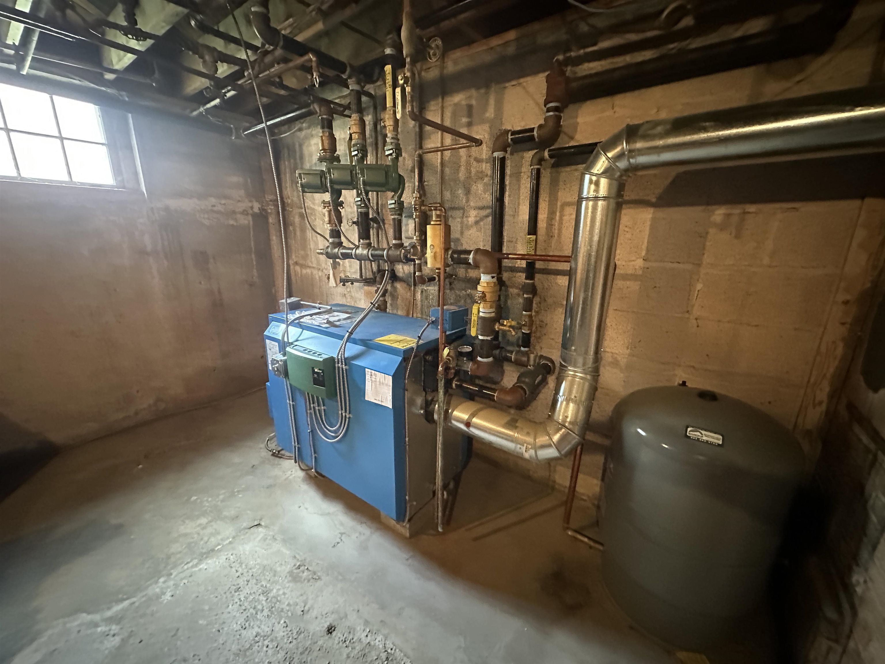 main property photo 20