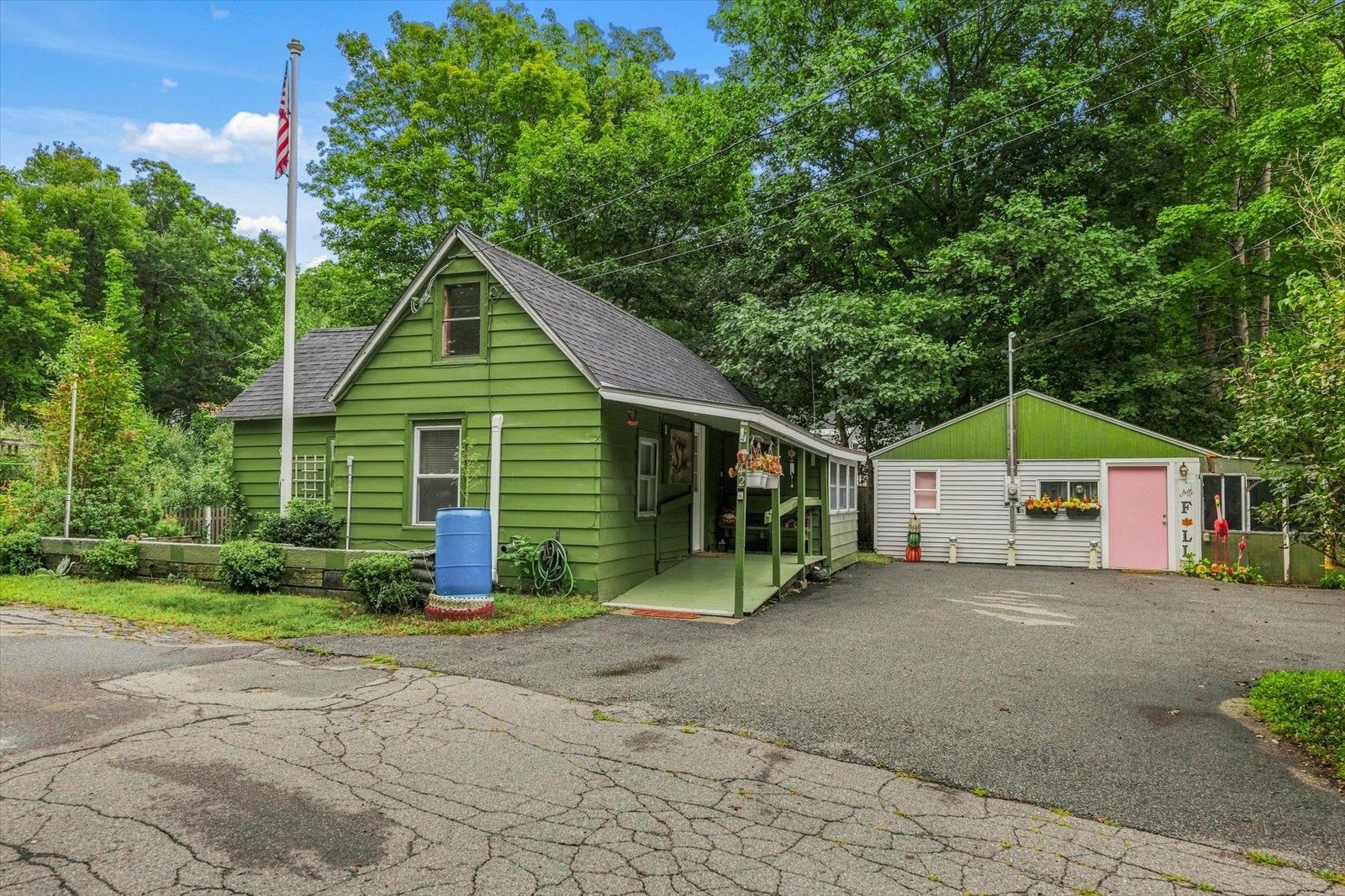 main property photo 1