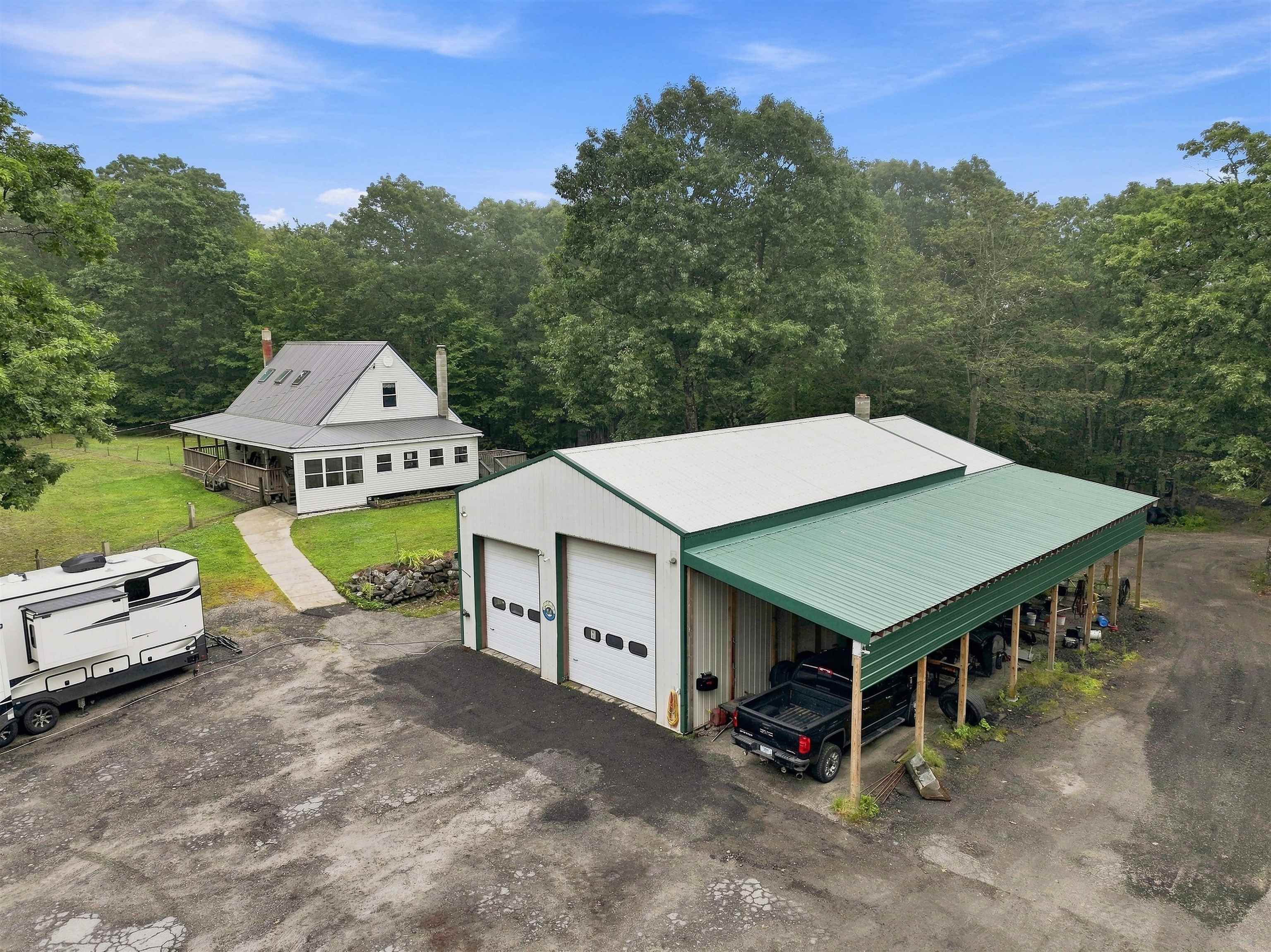 main property photo 36