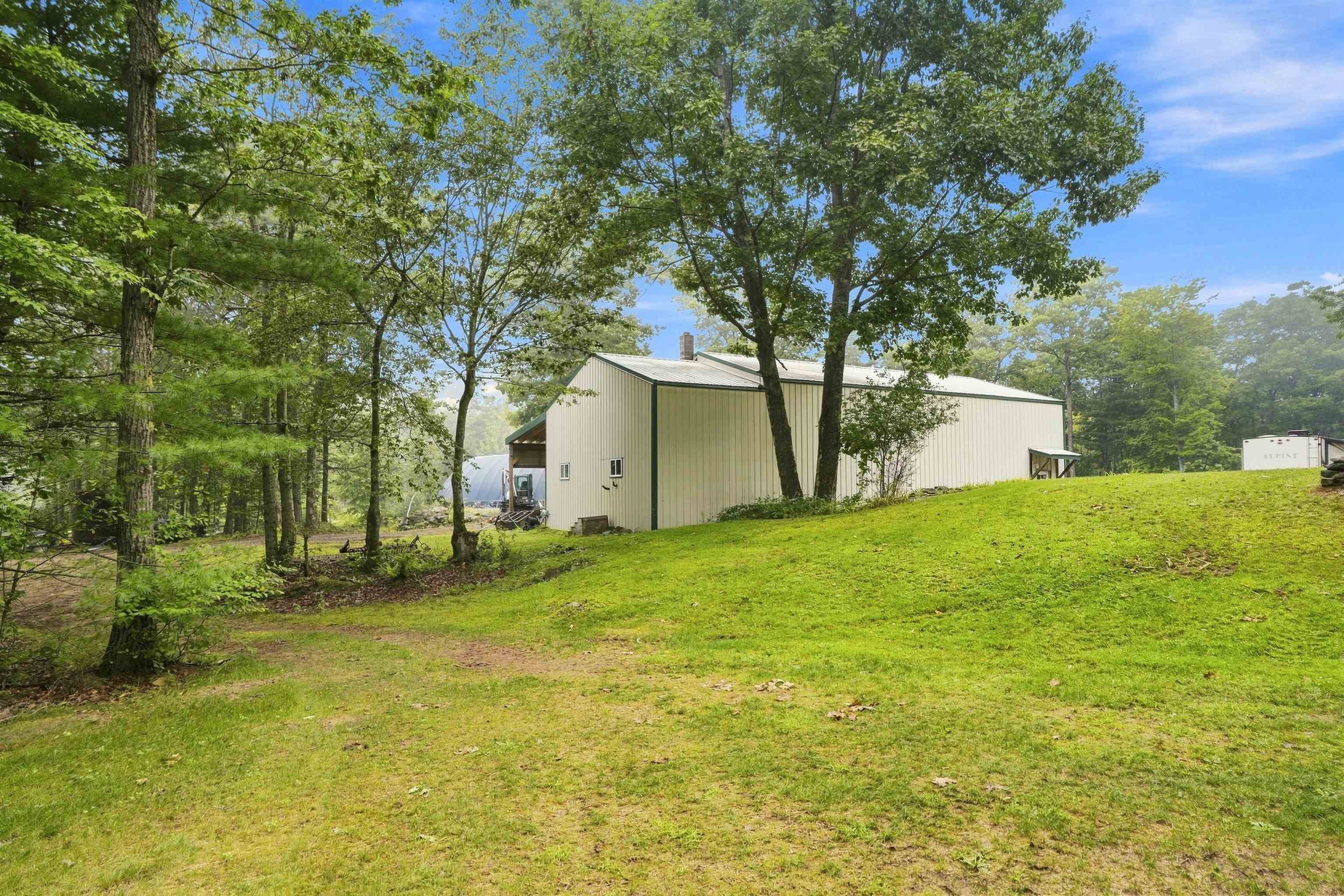 main property photo 39