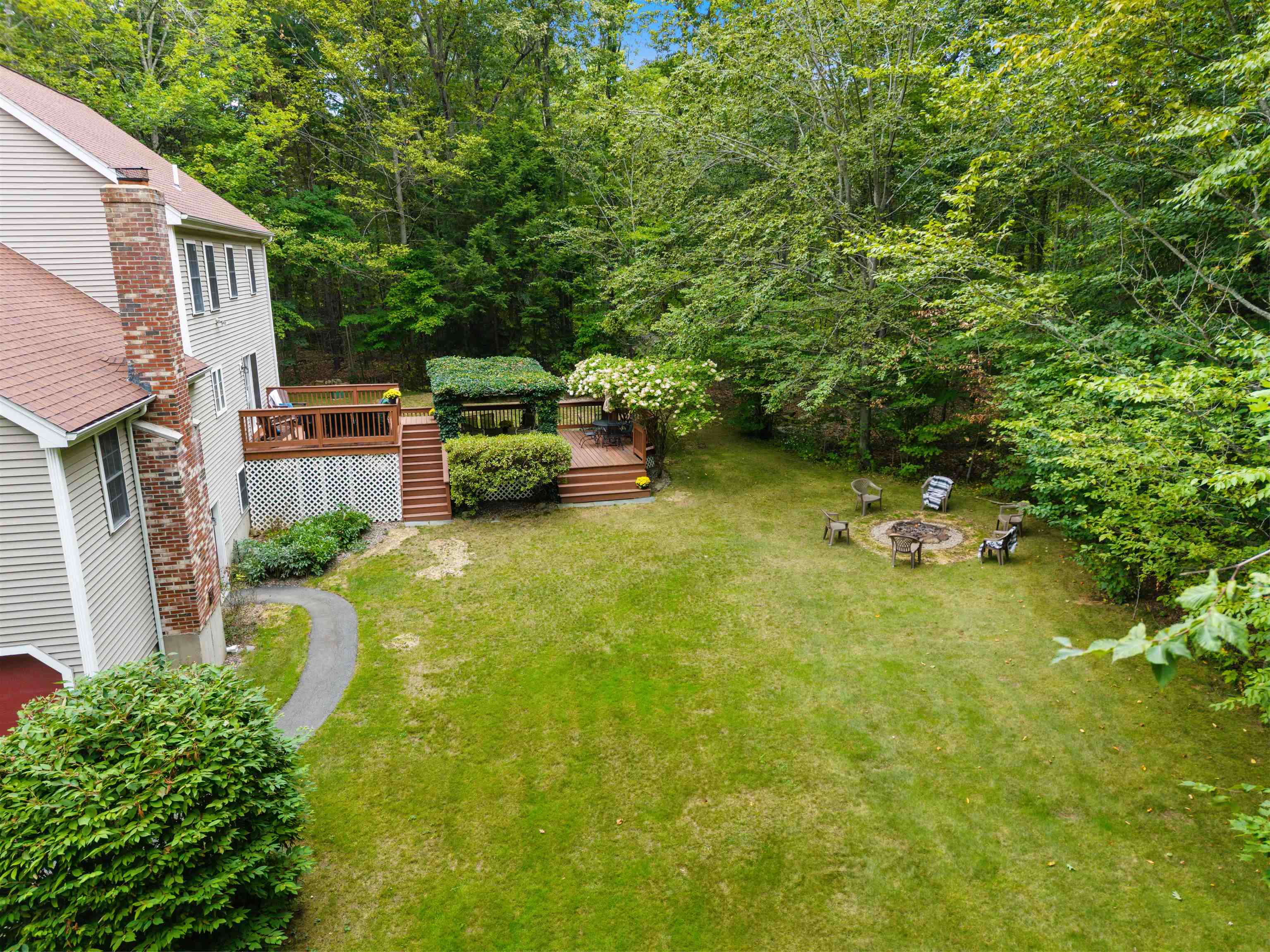 main property photo 41