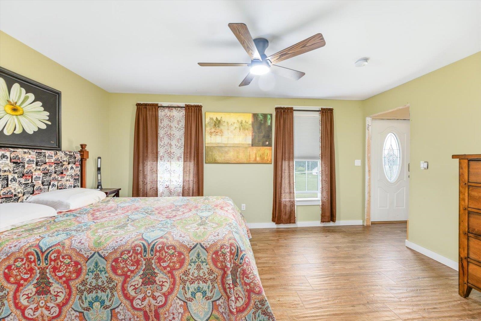 main property photo 15