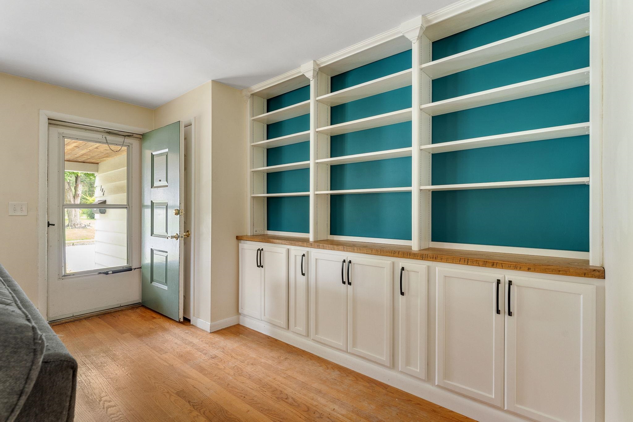 main property photo 8