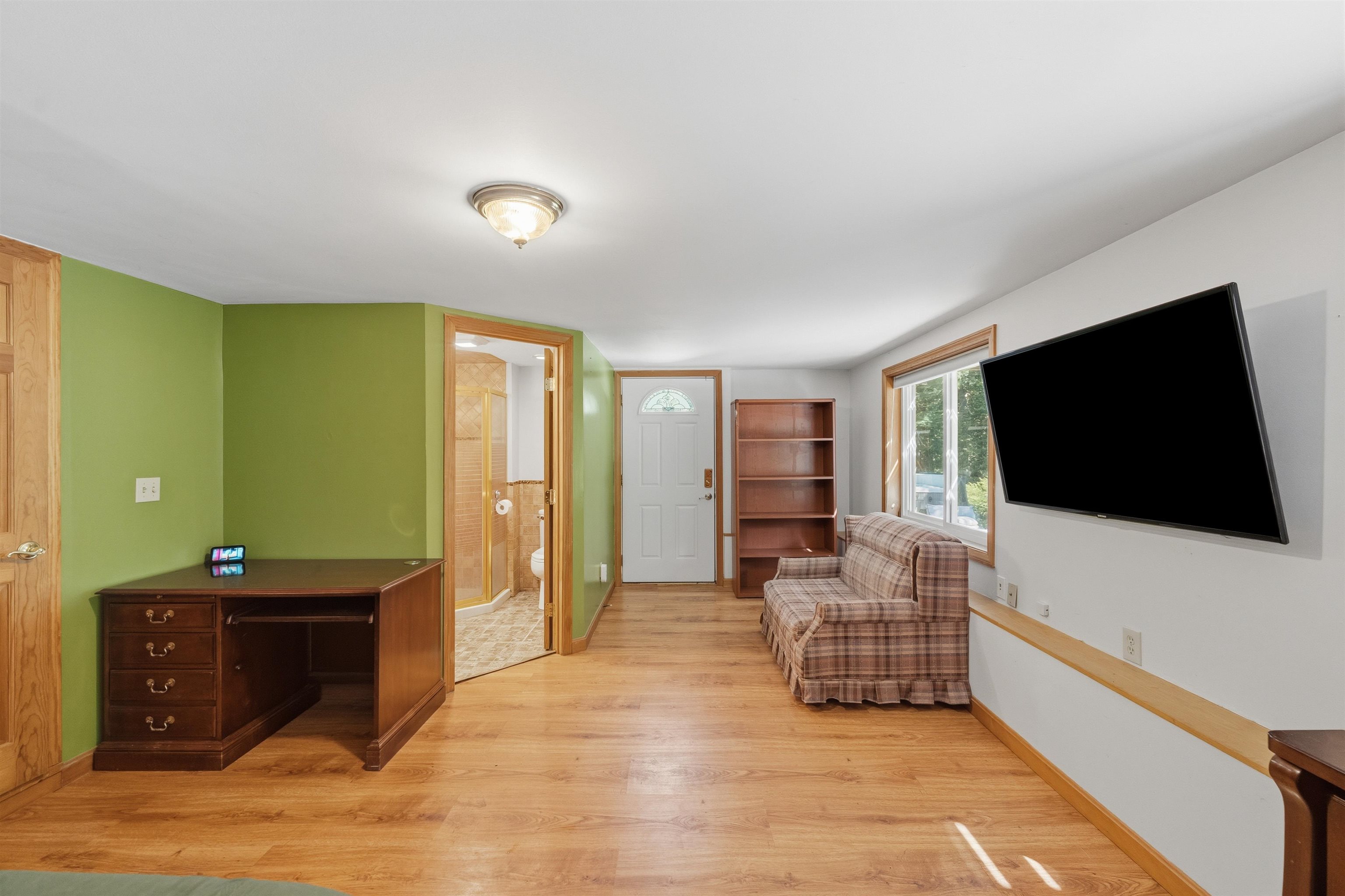 main property photo 19