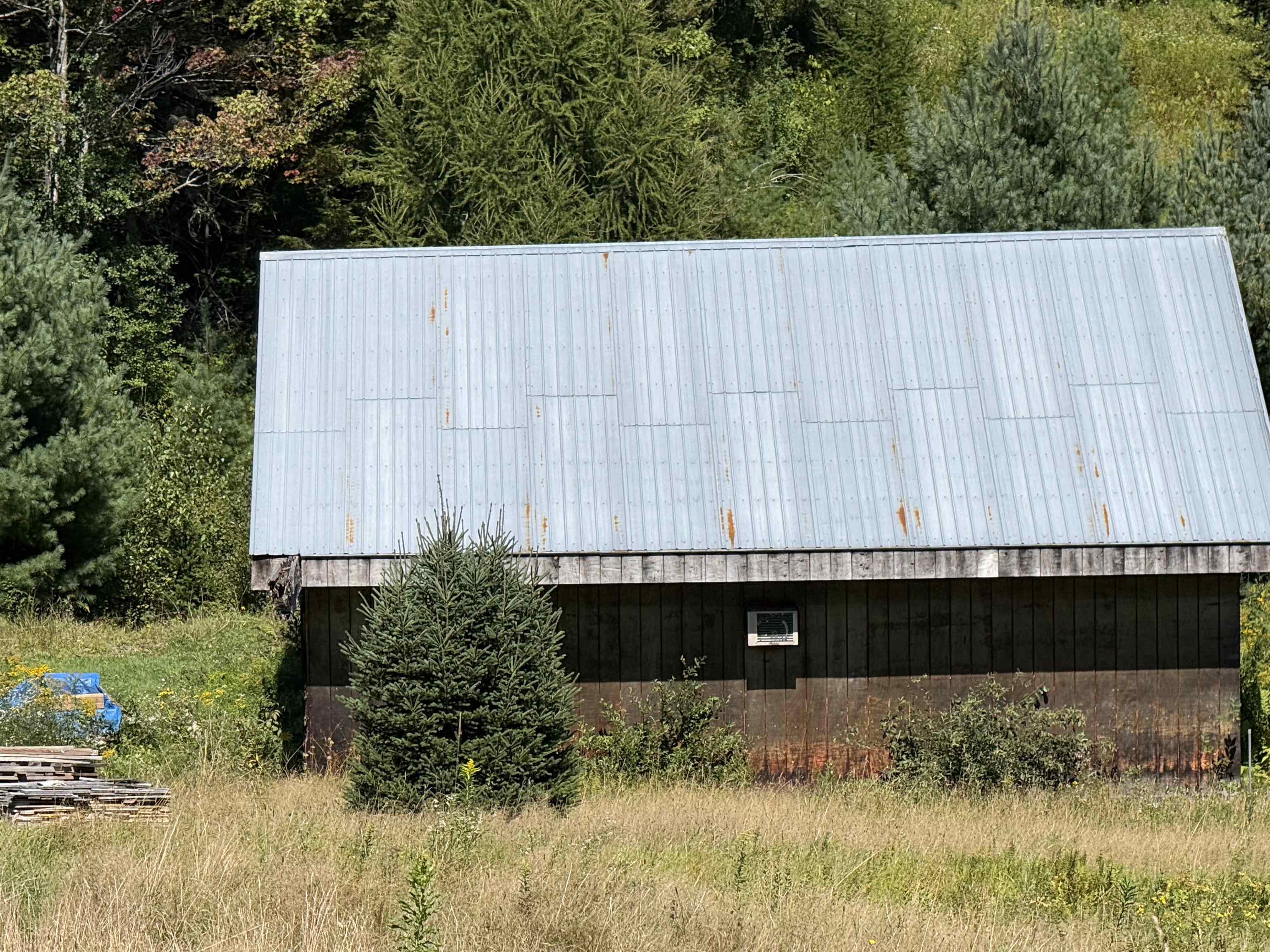main property photo 47