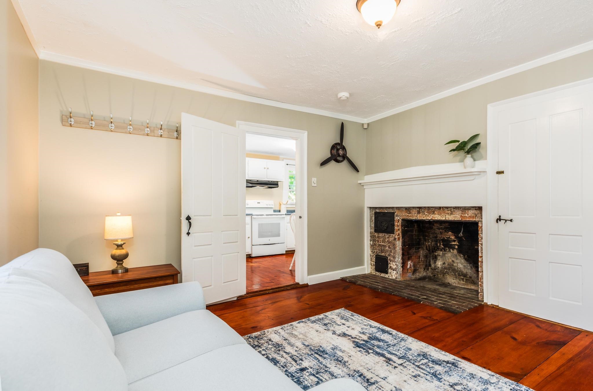 main property photo 26