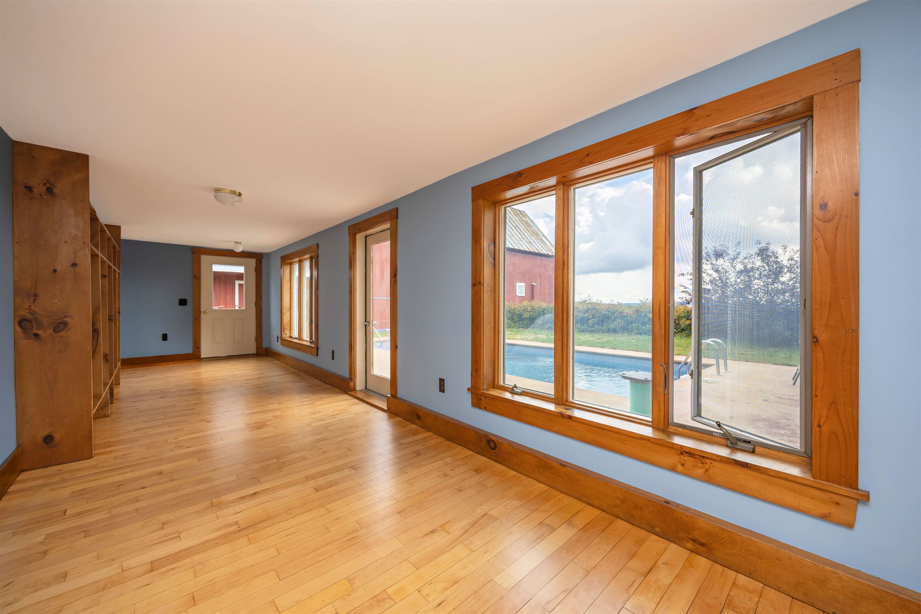 main property photo 42