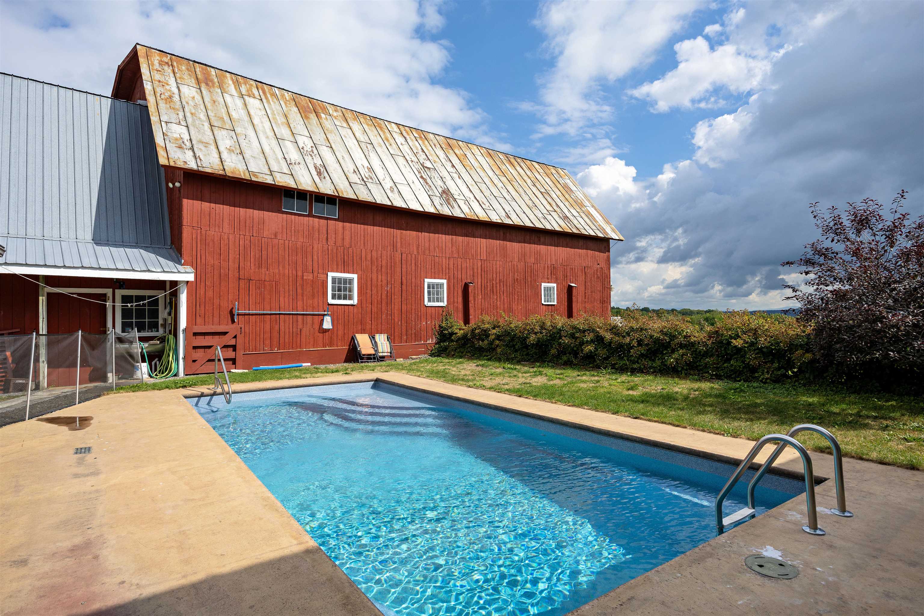 main property photo 46