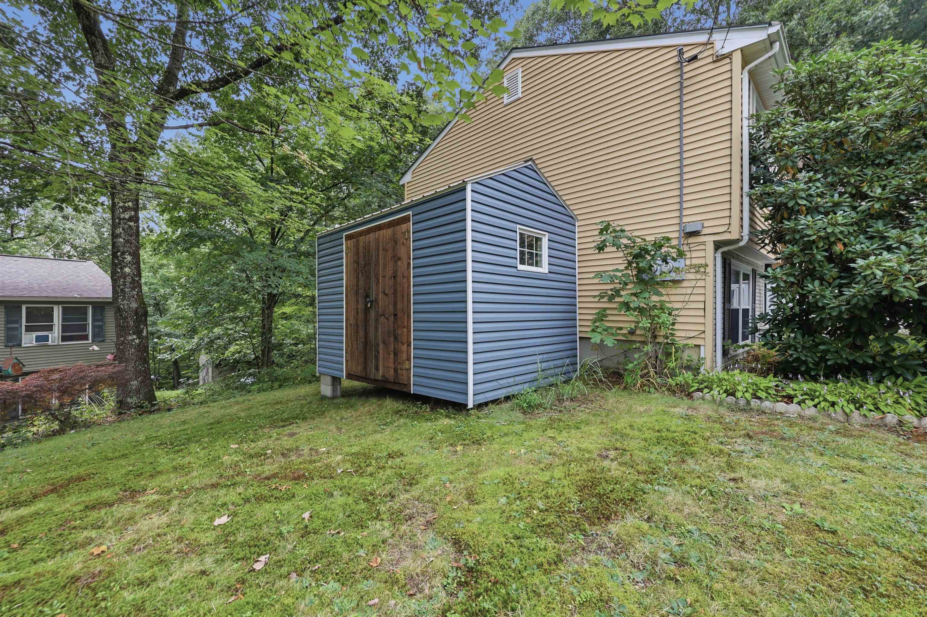 main property photo 32