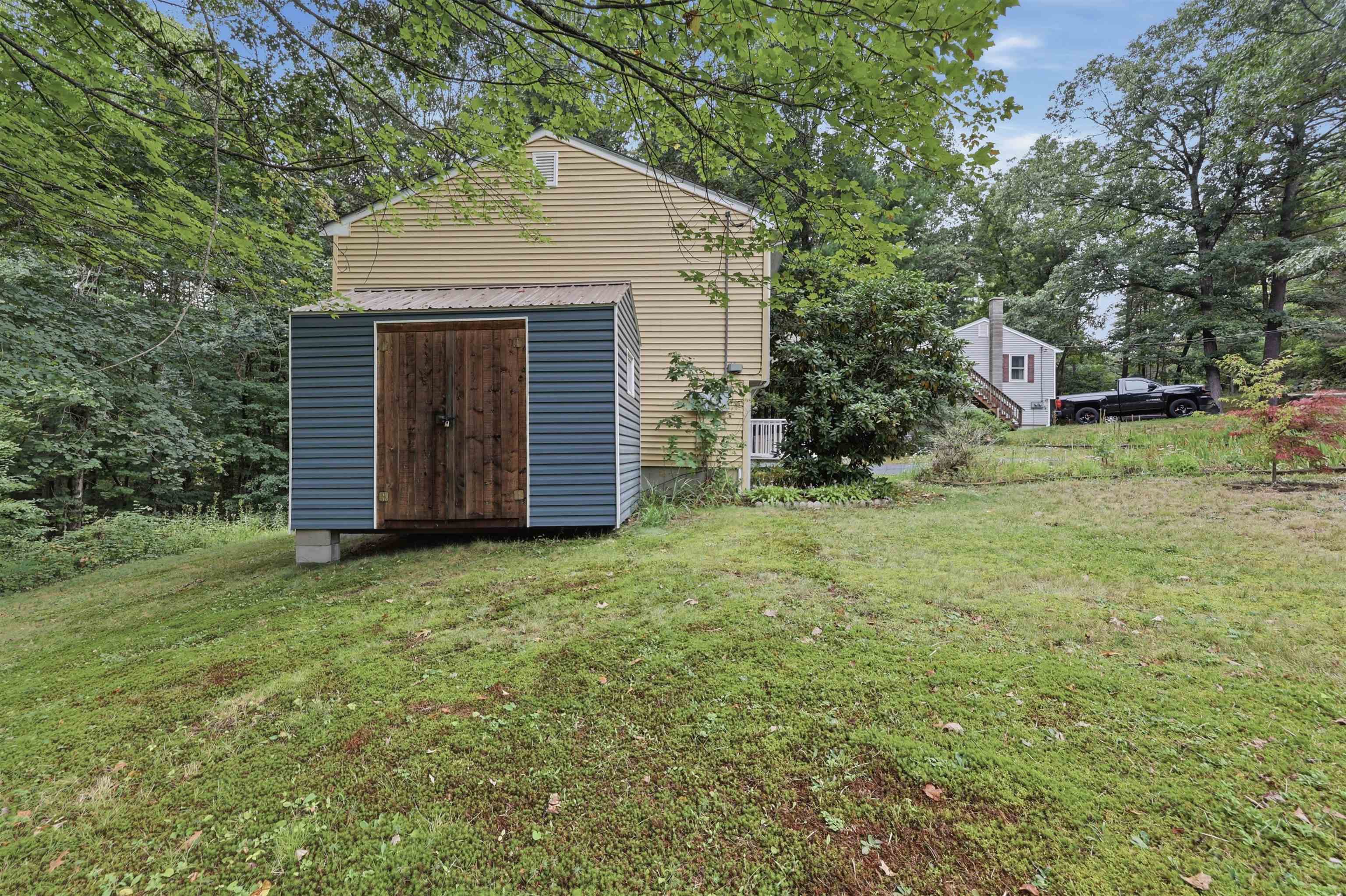main property photo 33